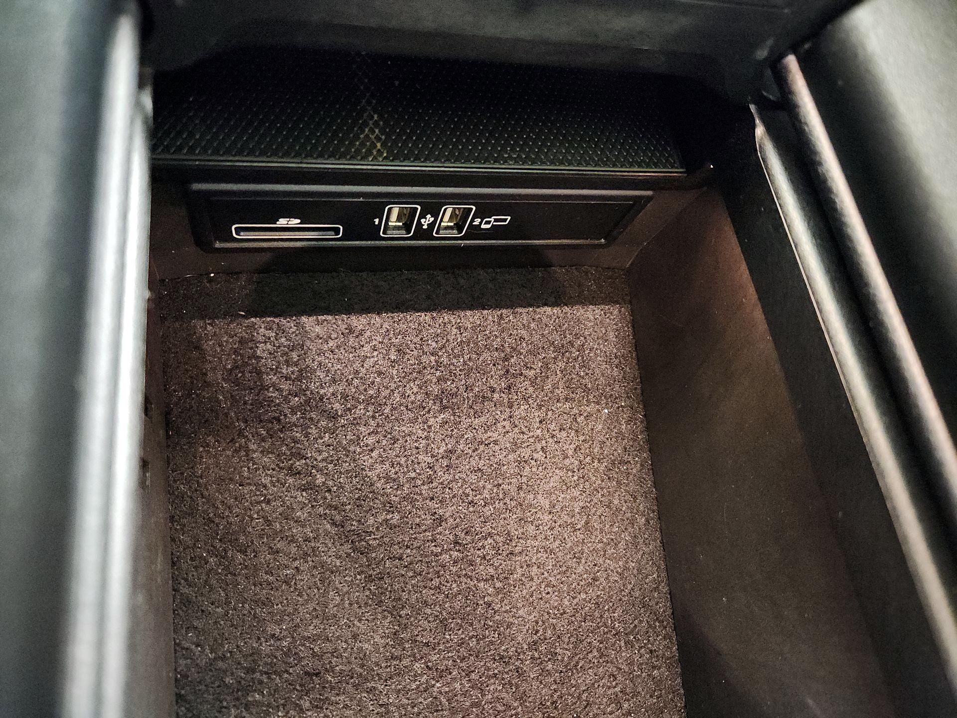 Thumbnail: 2021 Mercedes-Benz C-Class - 18