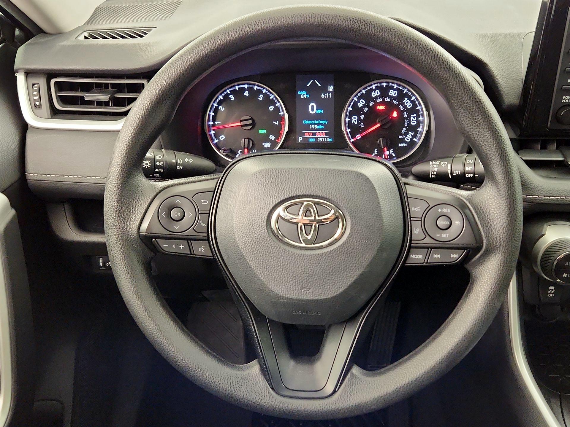 Thumbnail: 2021 Toyota RAV4 - 10