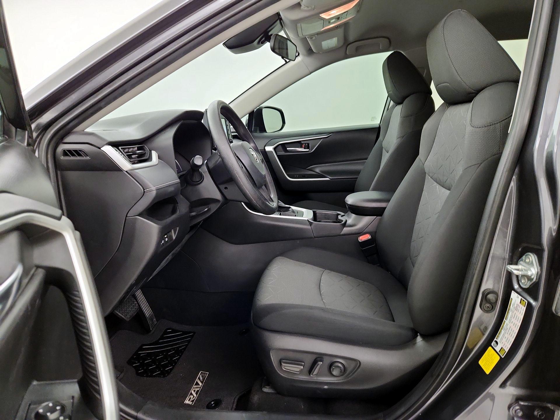 Thumbnail: 2021 Toyota RAV4 - 11