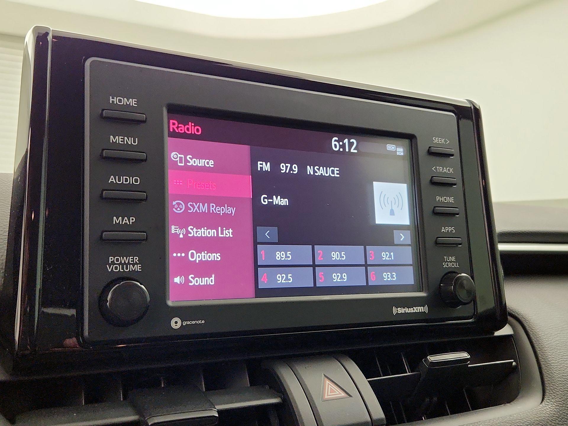 Thumbnail: 2021 Toyota RAV4 - 15