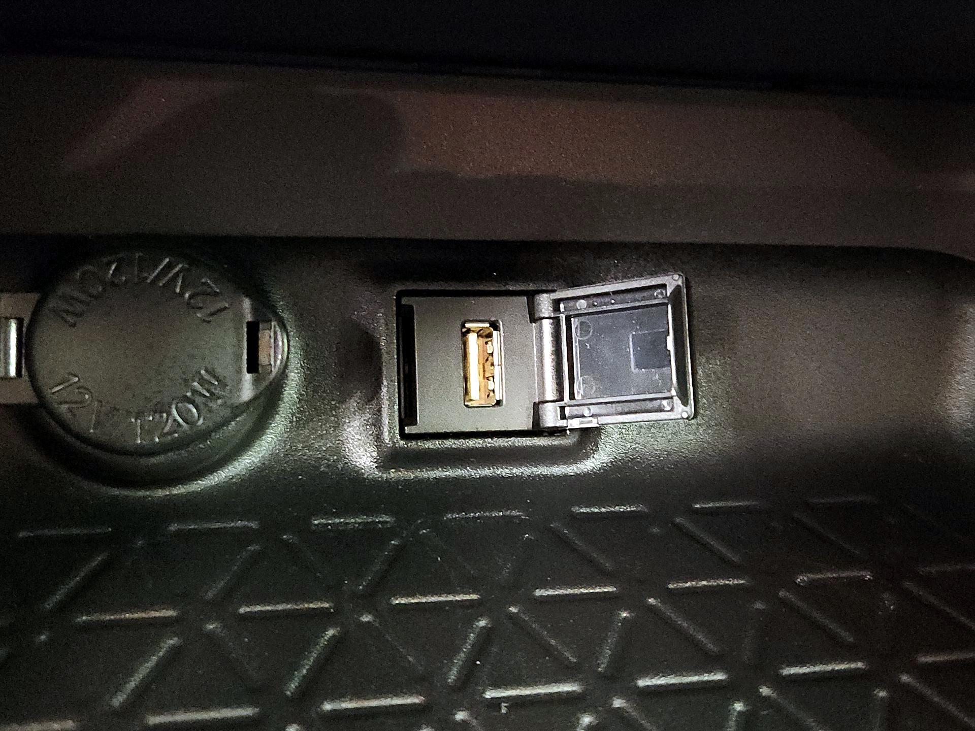 Thumbnail: 2021 Toyota RAV4 - 18