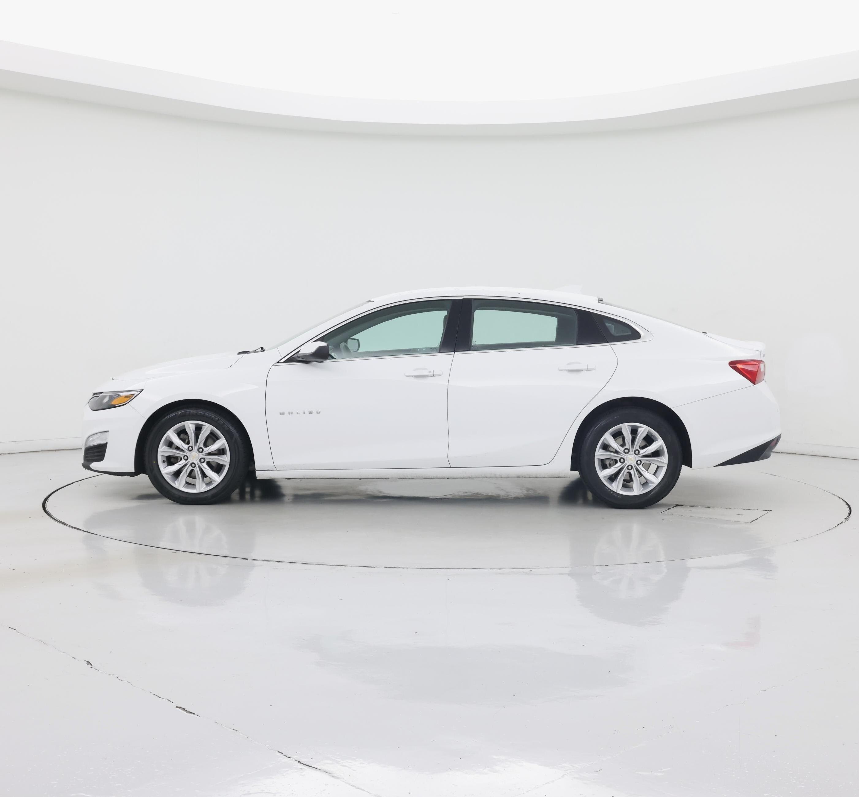 Thumbnail: 2024 Chevrolet Malibu - 3