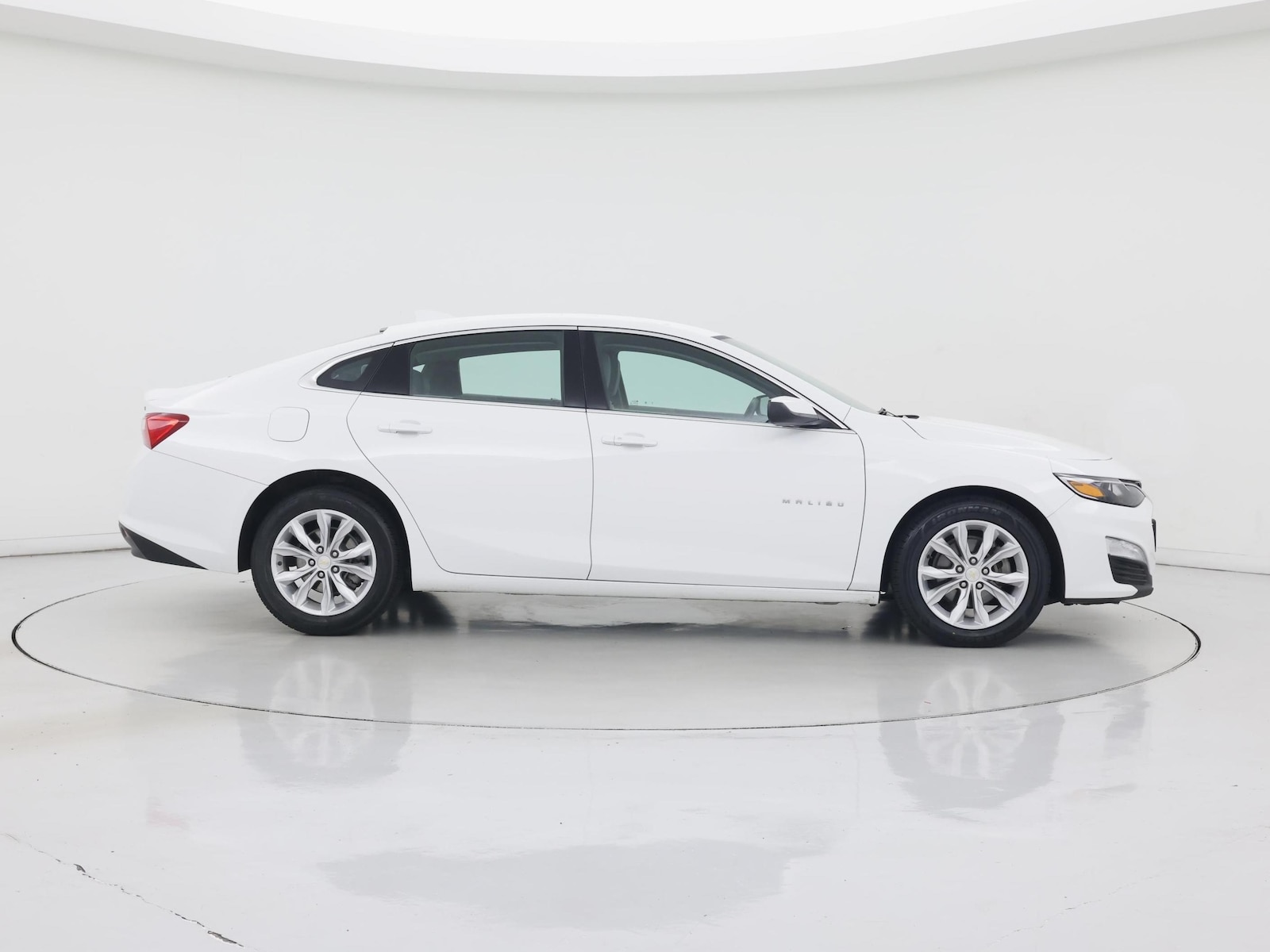 2024 Chevrolet Malibu 1LT - Photo 8
