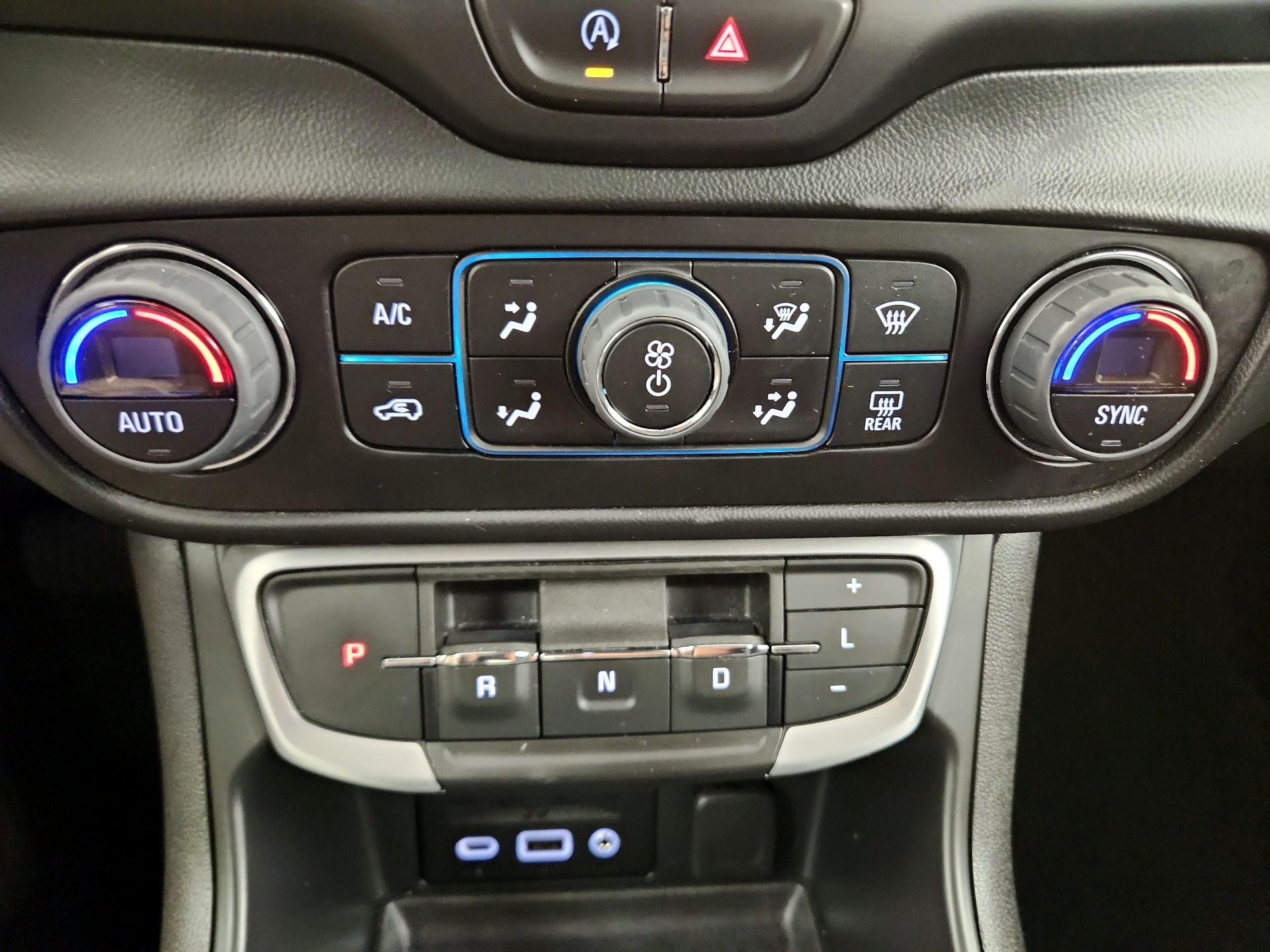 Thumbnail: 2023 GMC Terrain - 14