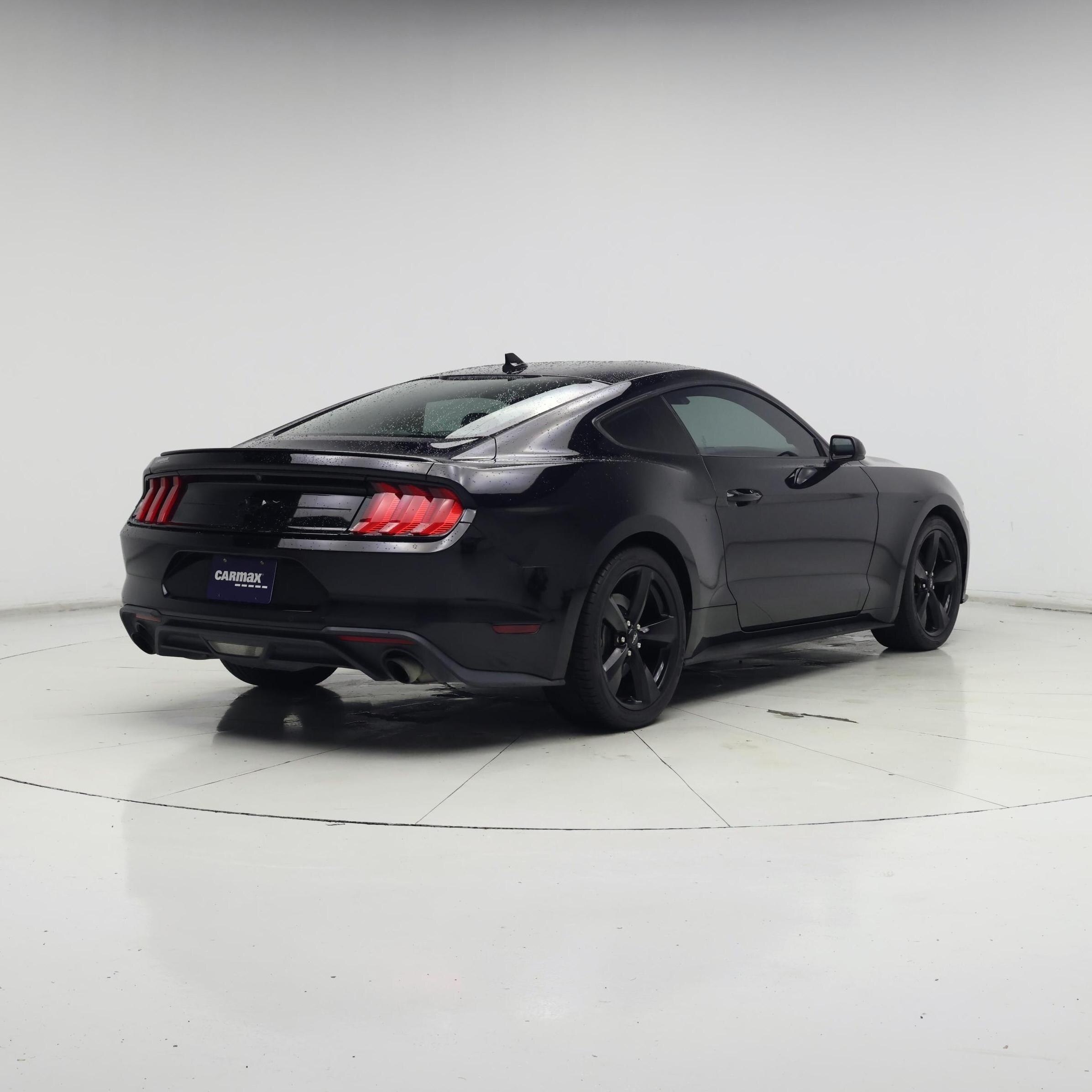 Thumbnail: 2022 Ford Mustang - 8