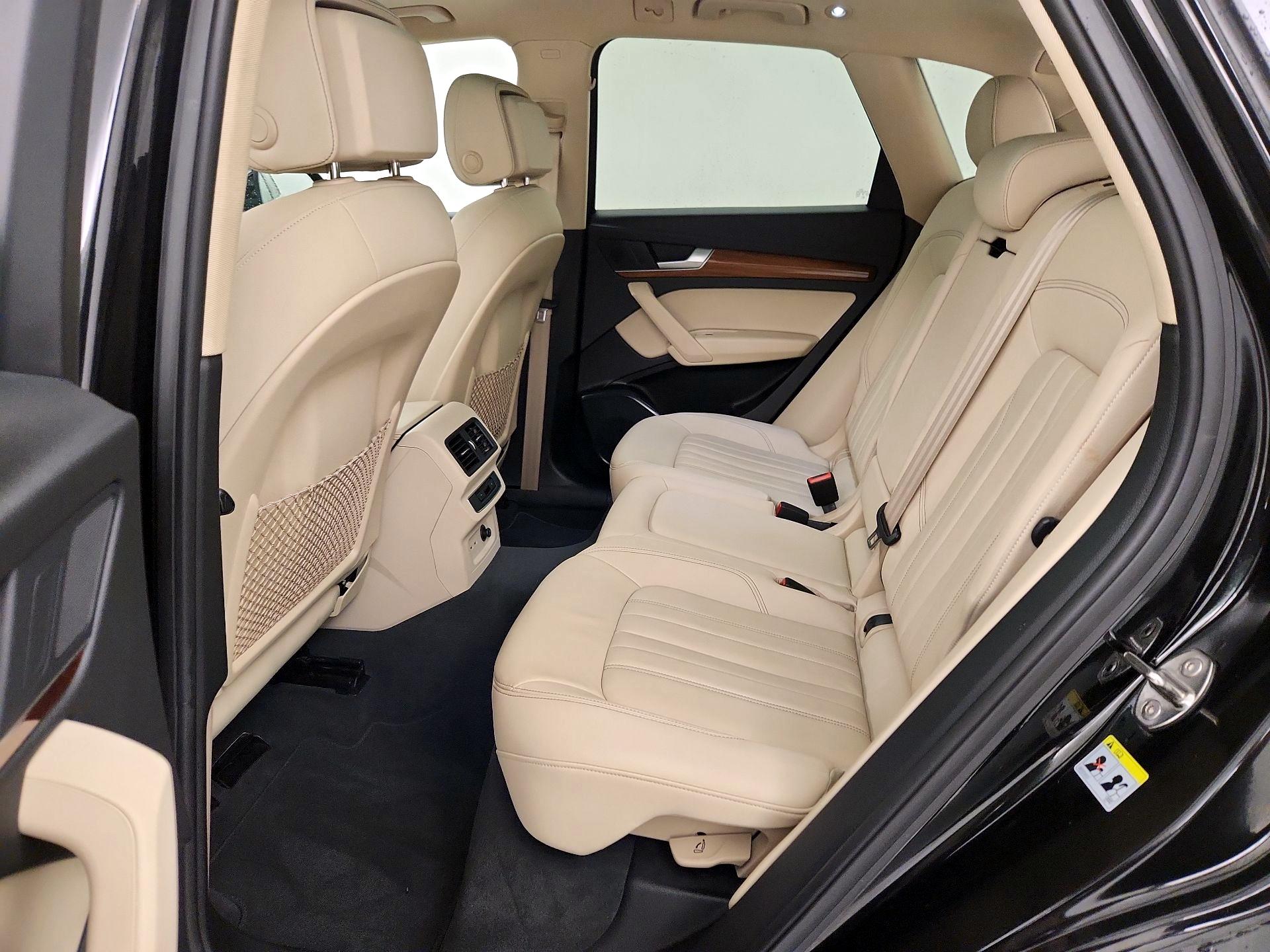 Thumbnail: 2022 Audi Q5 - 20