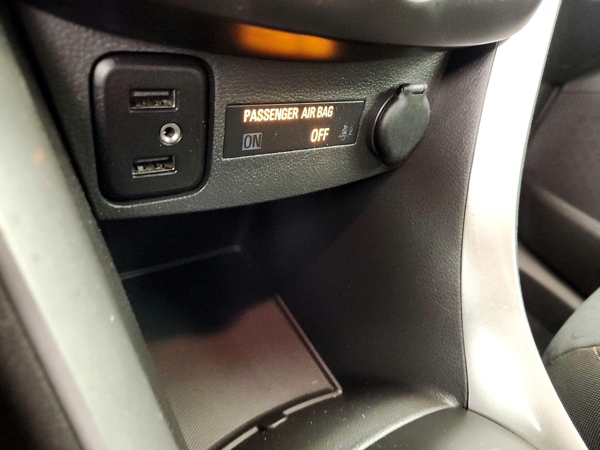 Thumbnail: 2022 Chevrolet Trax - 18