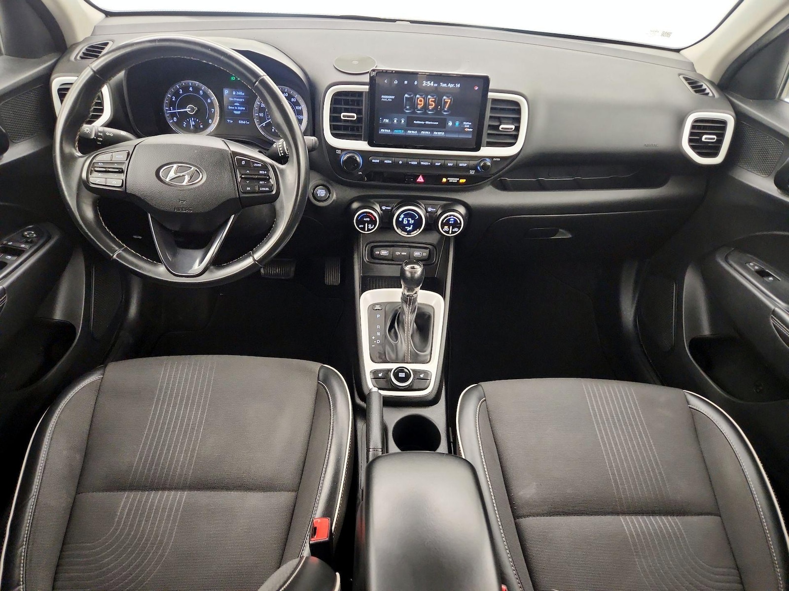 2022 Hyundai Venue Limited - Photo 10