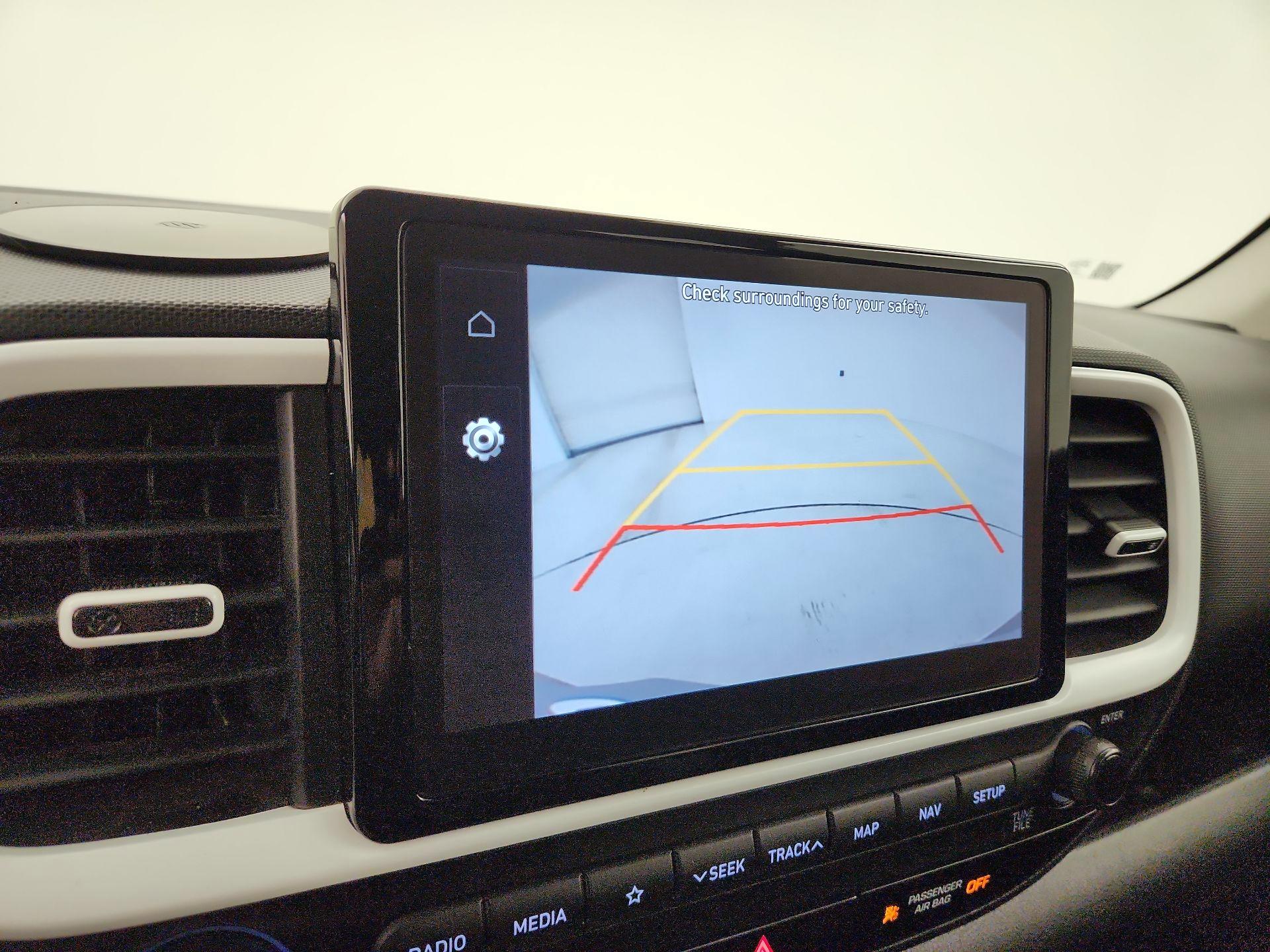 Thumbnail: 2022 Hyundai Venue - 15