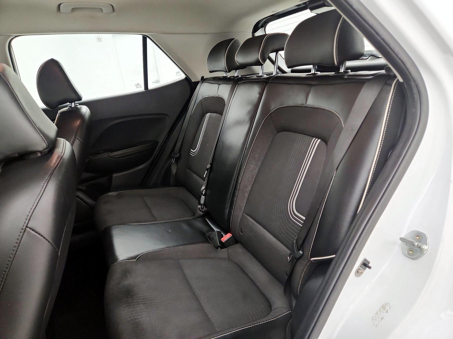 Thumbnail: 2022 Hyundai Venue - 20