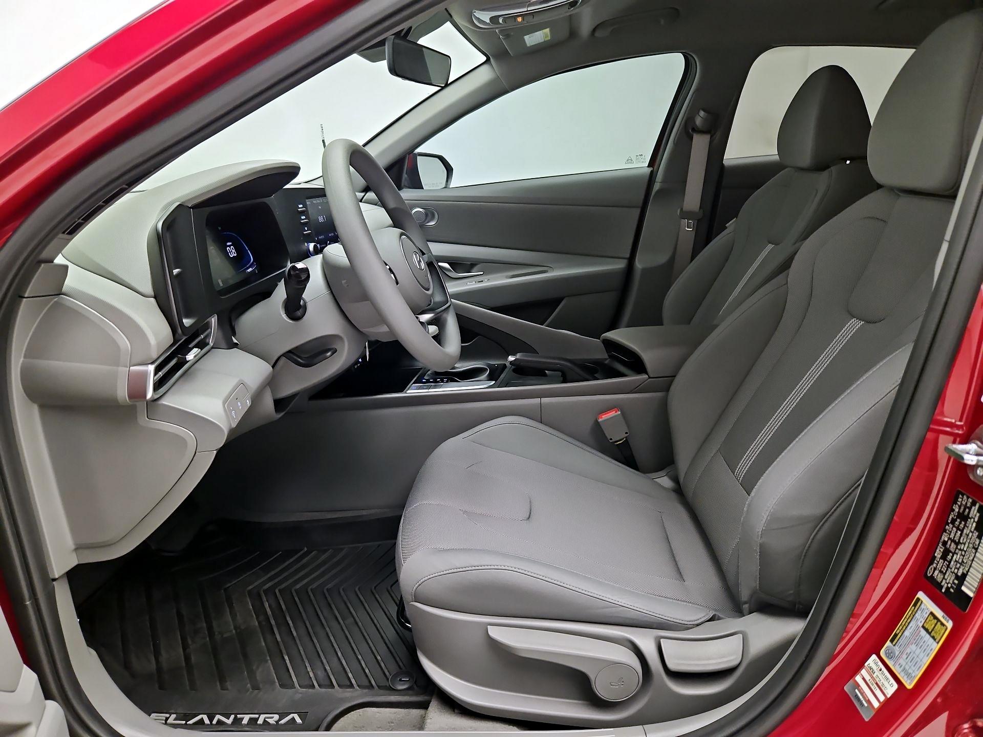 Thumbnail: 2025 Hyundai Elantra - 11