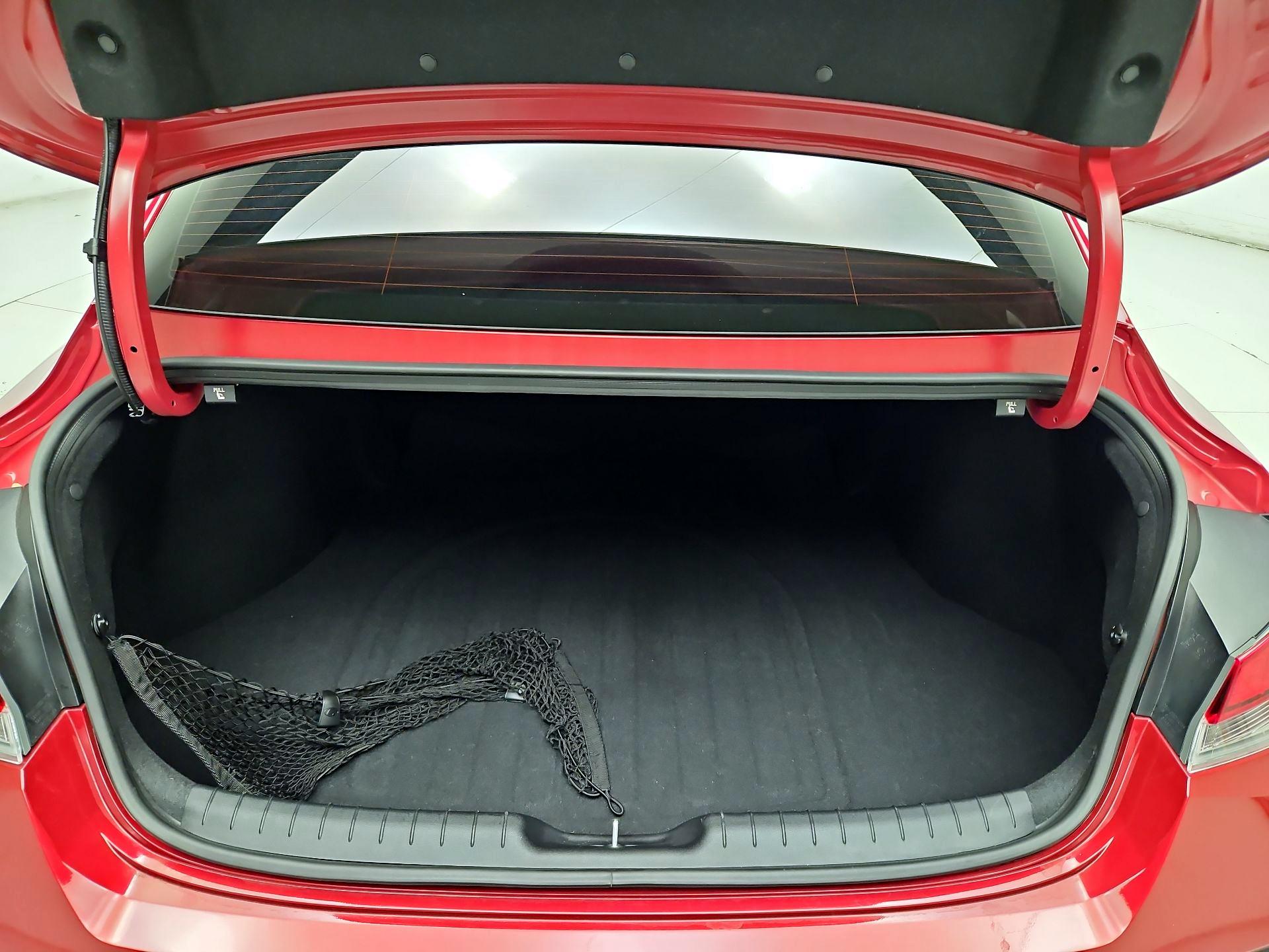 Thumbnail: 2025 Hyundai Elantra - 18