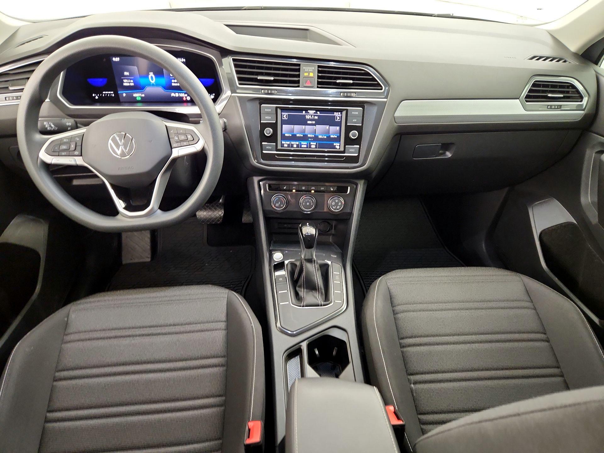 Thumbnail: 2023 Volkswagen Tiguan - 9