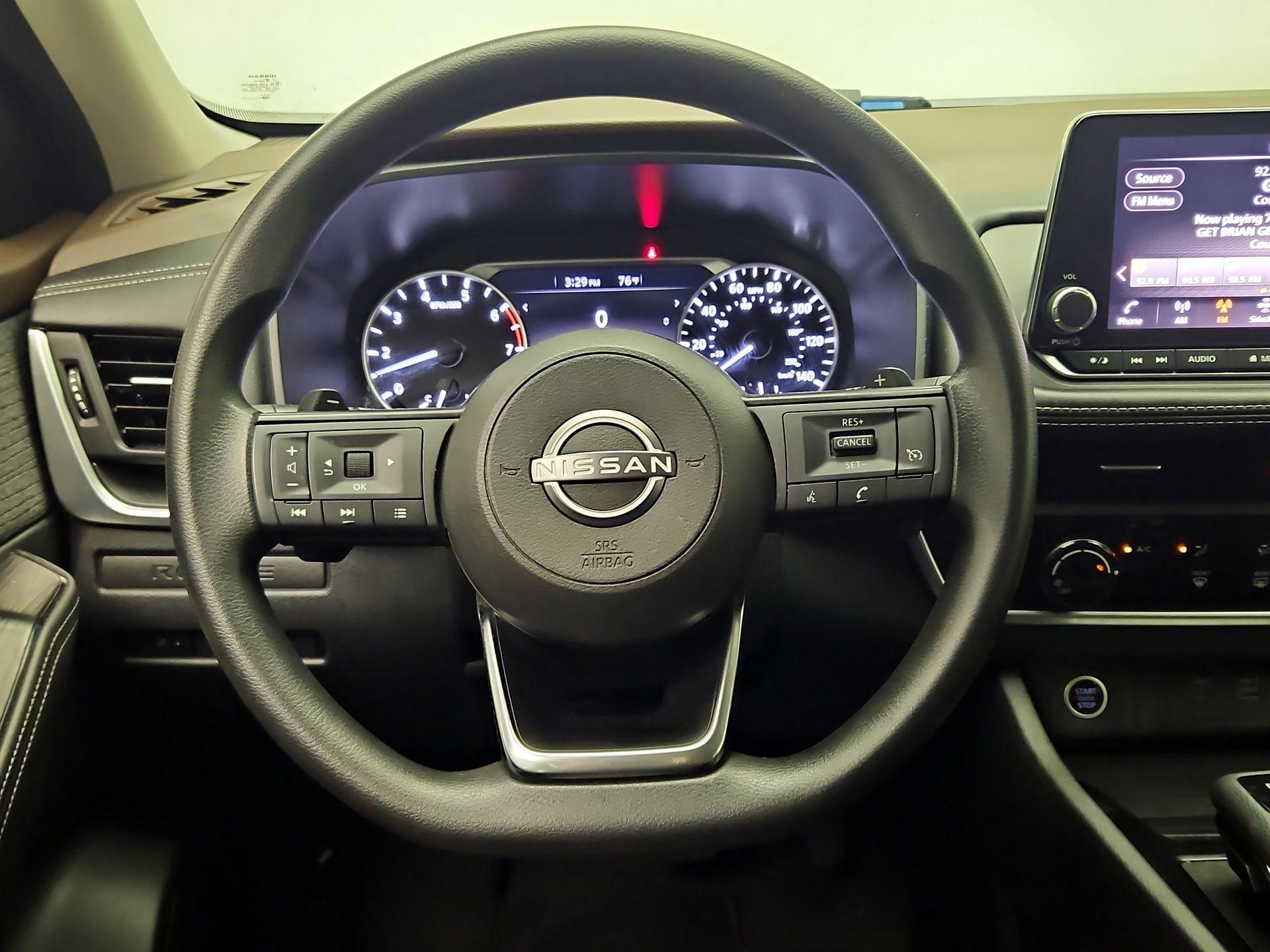 Thumbnail: 2022 Nissan Rogue - 10