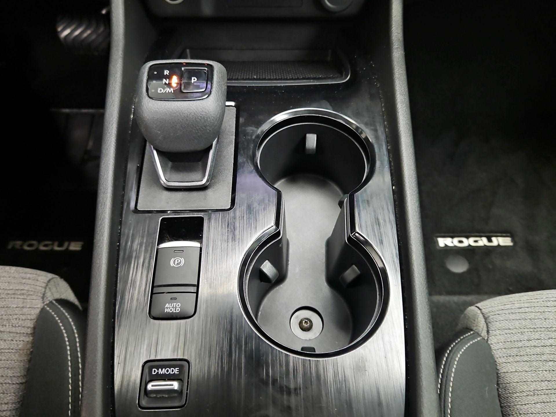 Thumbnail: 2022 Nissan Rogue - 17