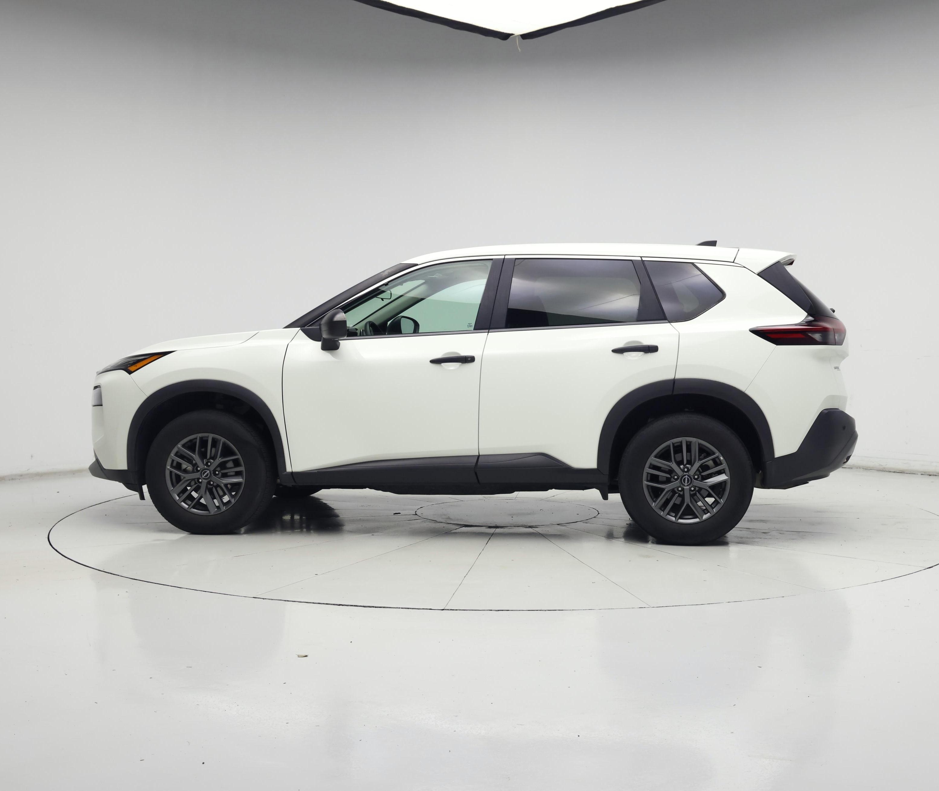 Thumbnail: 2022 Nissan Rogue - 3