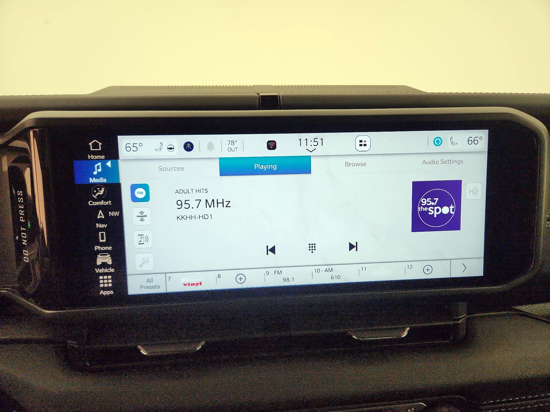 Thumbnail: 2024 Jeep Wrangler - 16