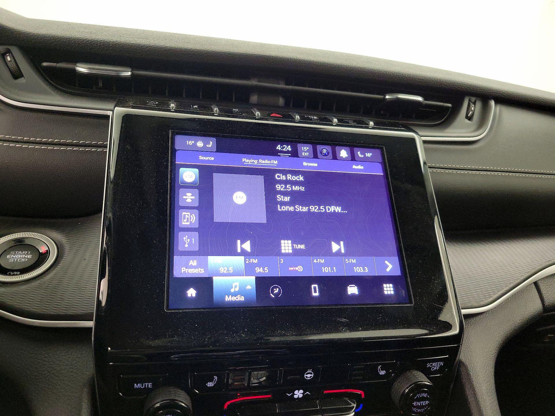 Thumbnail: 2023 Jeep Grand Cherokee - 15