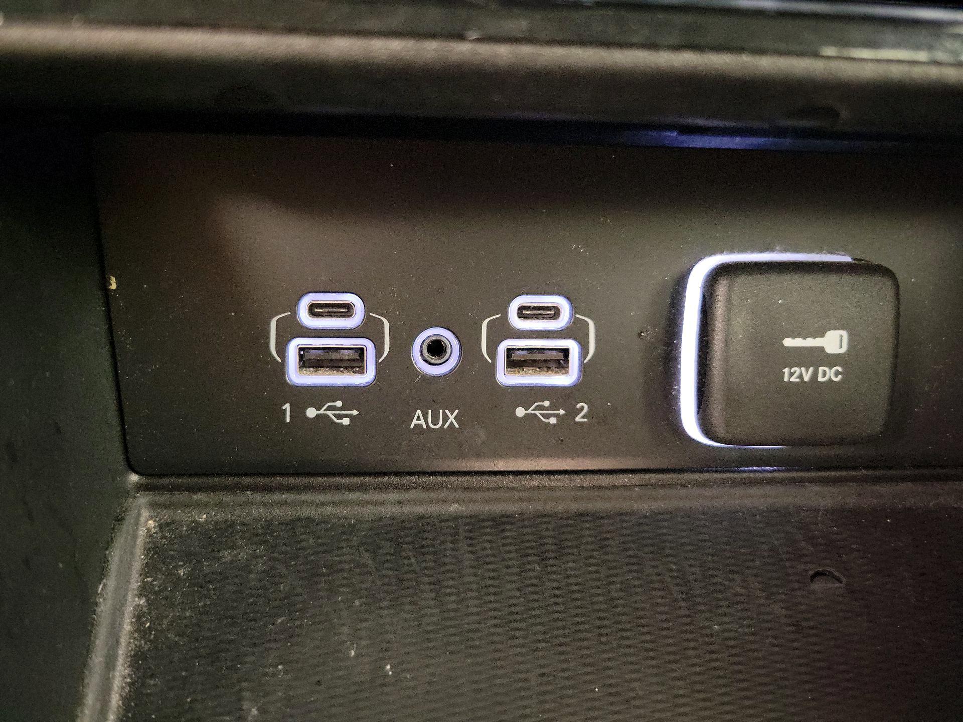 Thumbnail: 2023 Jeep Grand Cherokee - 18