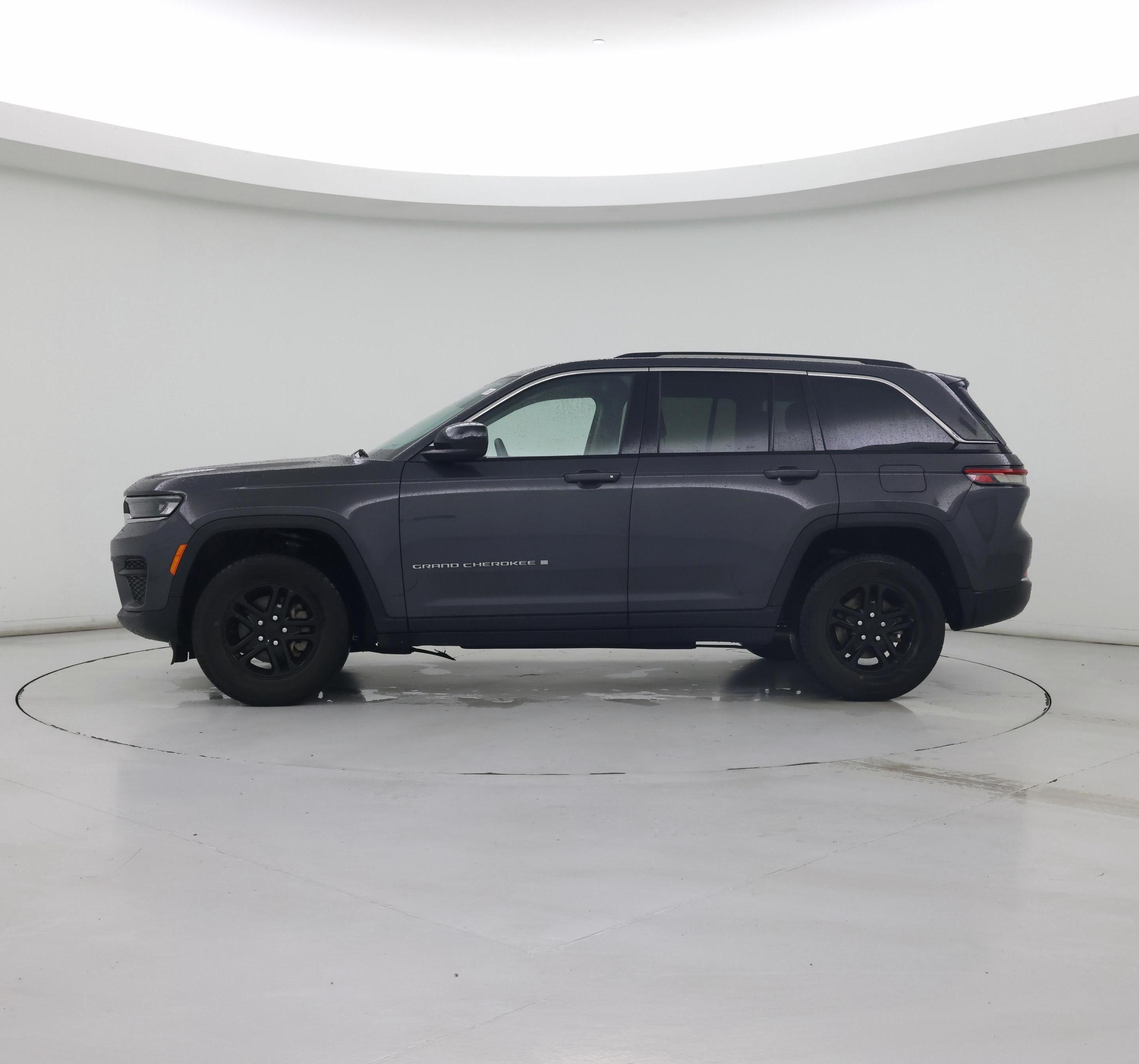 Thumbnail: 2023 Jeep Grand Cherokee - 3