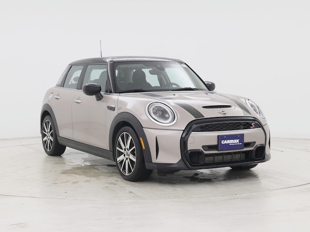 Gray 2022 MINI Cooper S 5-Door Hatchback FWD Hatchback Automatic