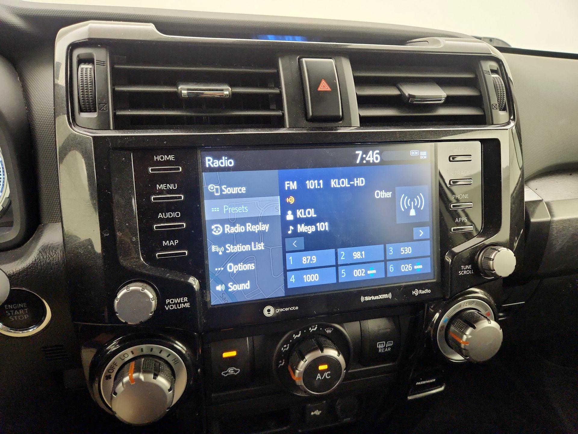 Thumbnail: 2020 Toyota 4Runner - 15