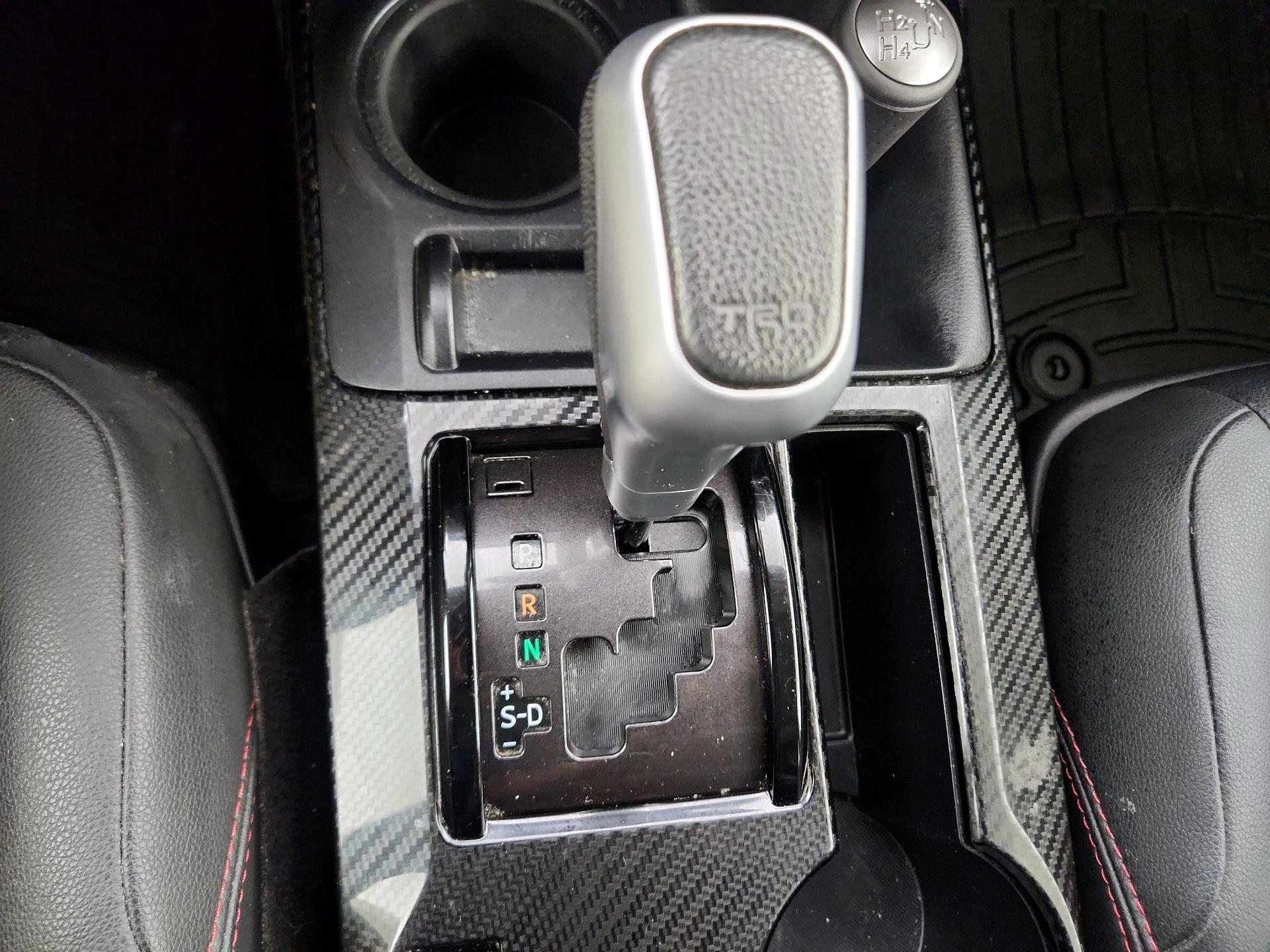 Thumbnail: 2020 Toyota 4Runner - 17