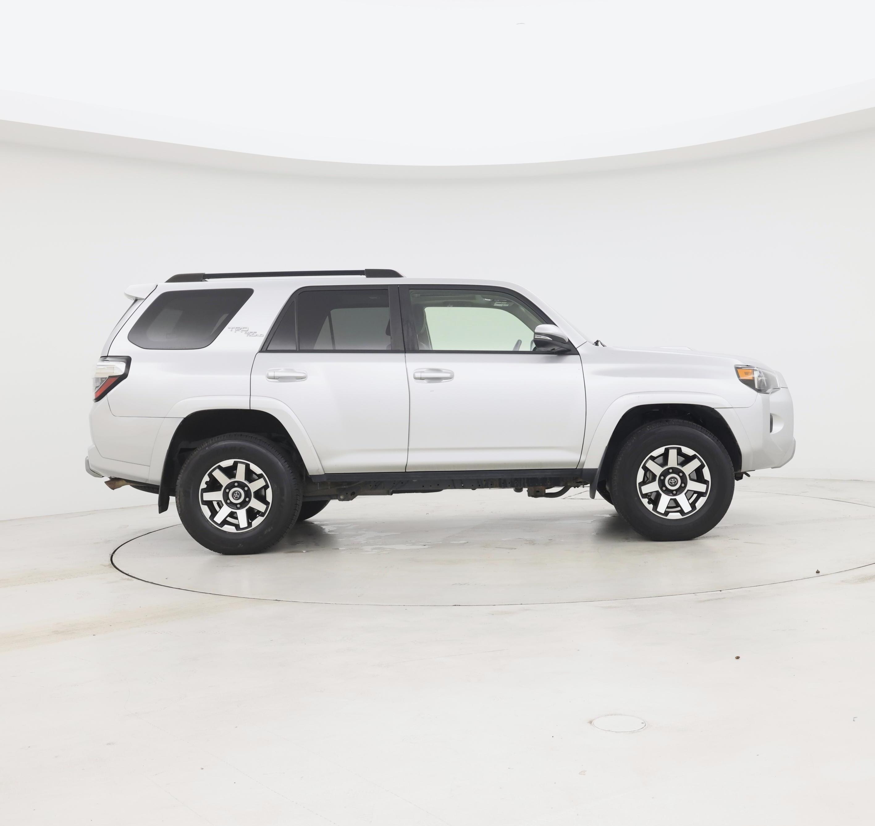 Thumbnail: 2020 Toyota 4Runner - 7