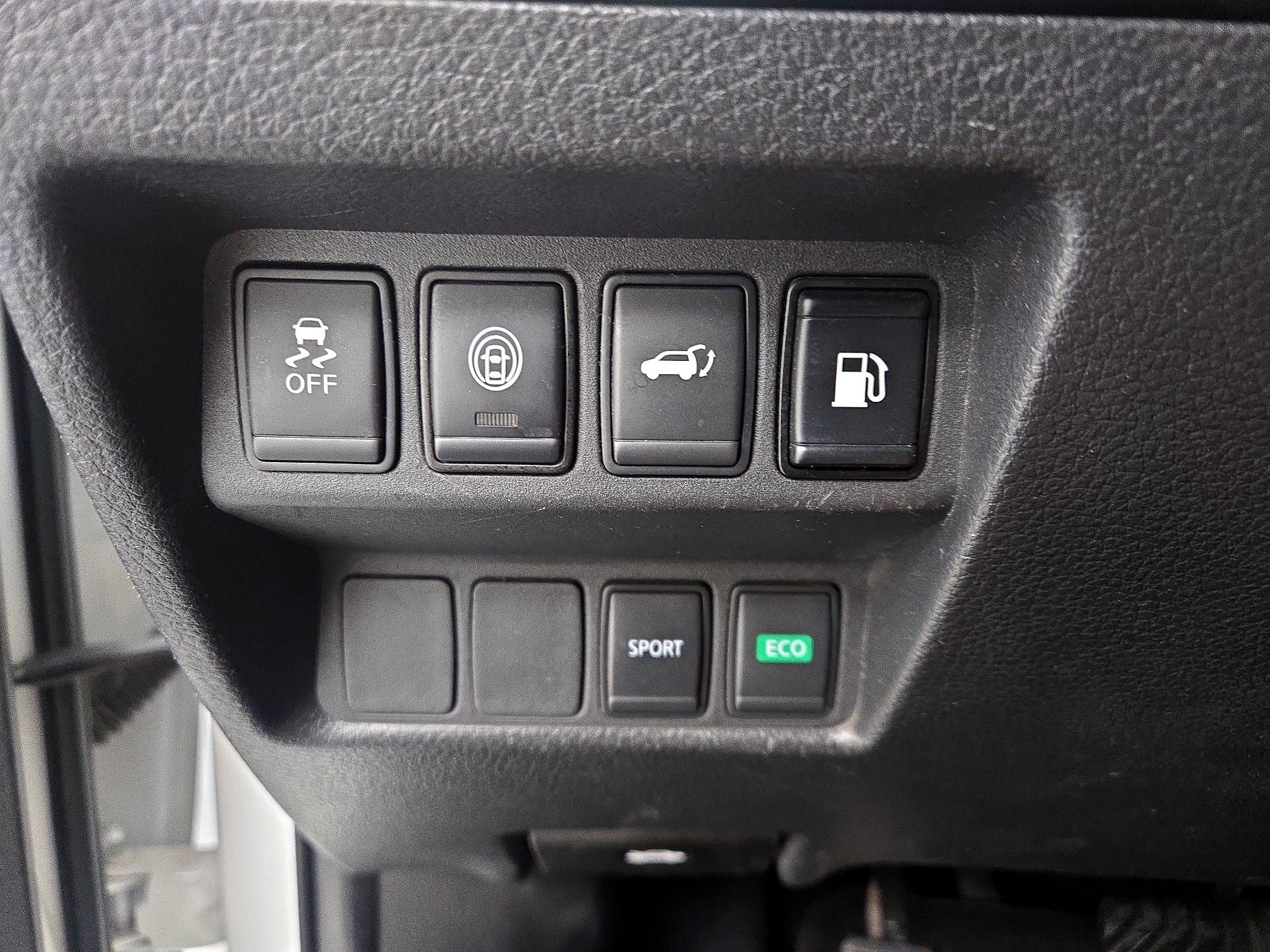 Thumbnail: 2019 Nissan Rogue - 13