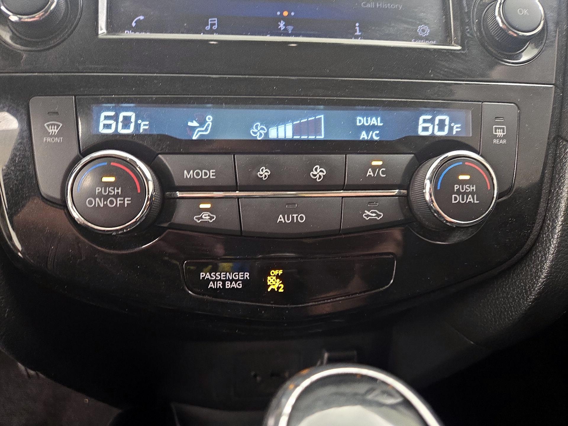 Thumbnail: 2019 Nissan Rogue - 16