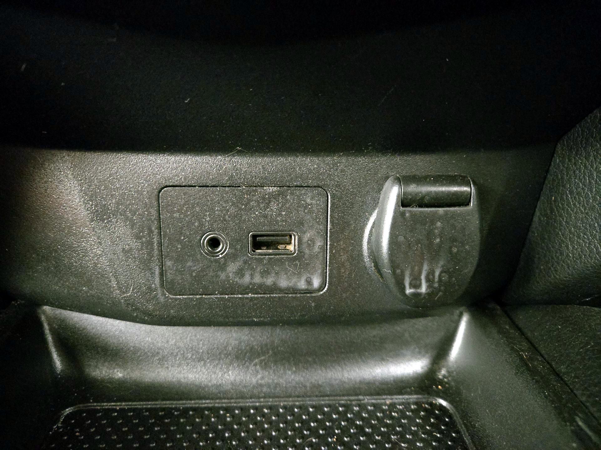 Thumbnail: 2019 Nissan Rogue - 18