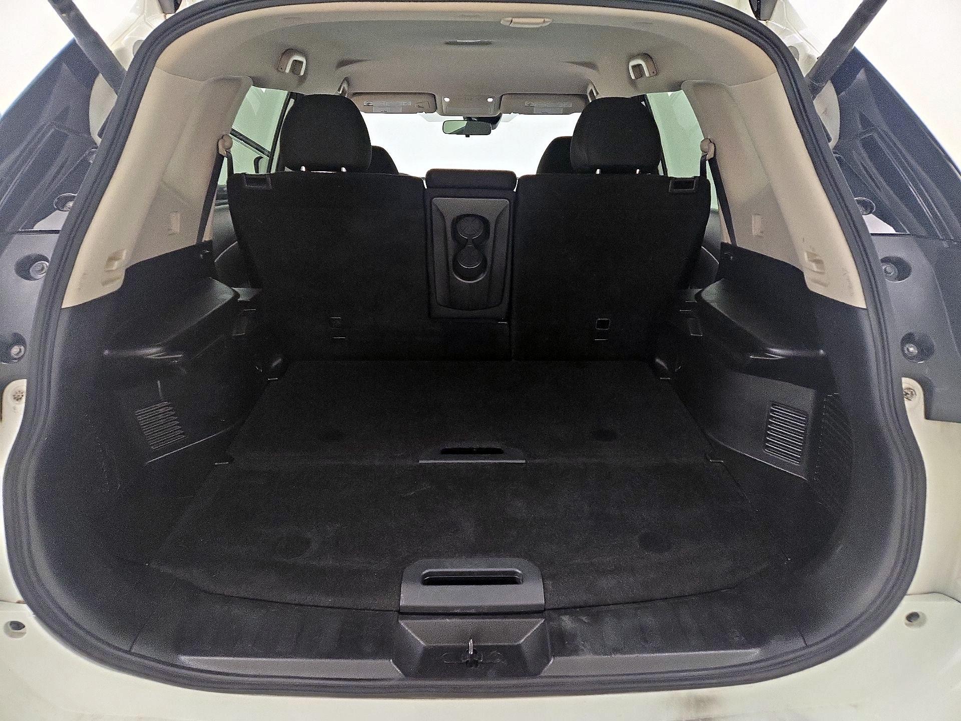 Thumbnail: 2019 Nissan Rogue - 20