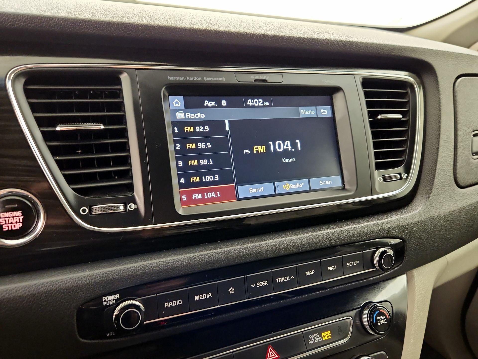 Thumbnail: 2020 Kia Sedona - 16