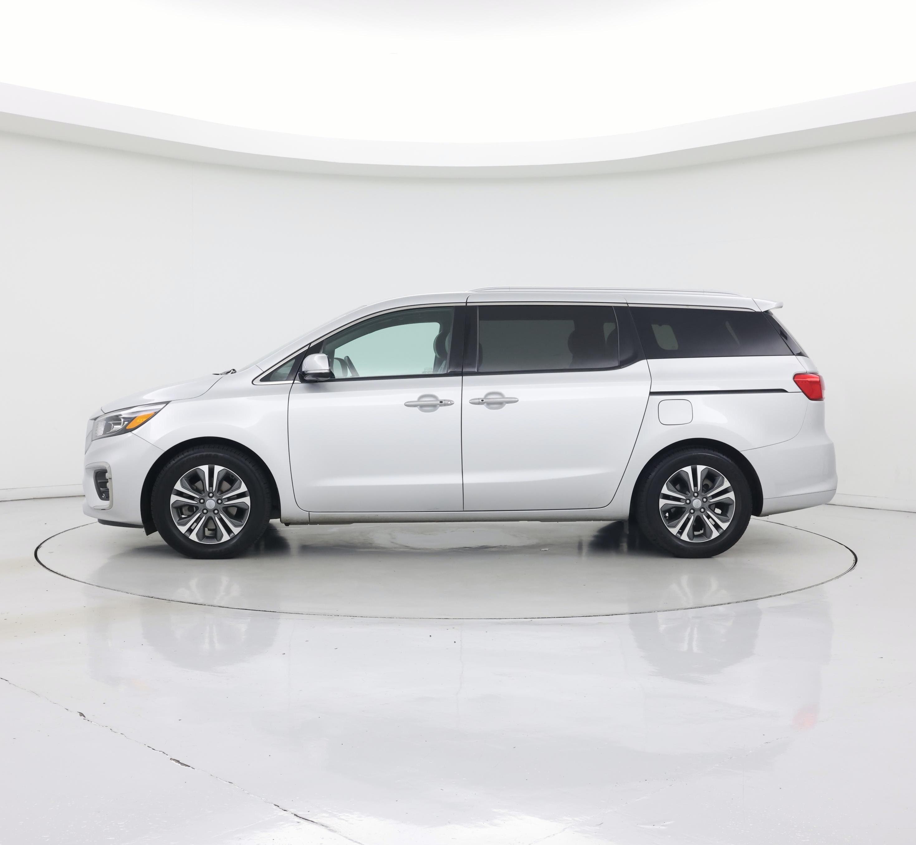 Thumbnail: 2020 Kia Sedona - 3