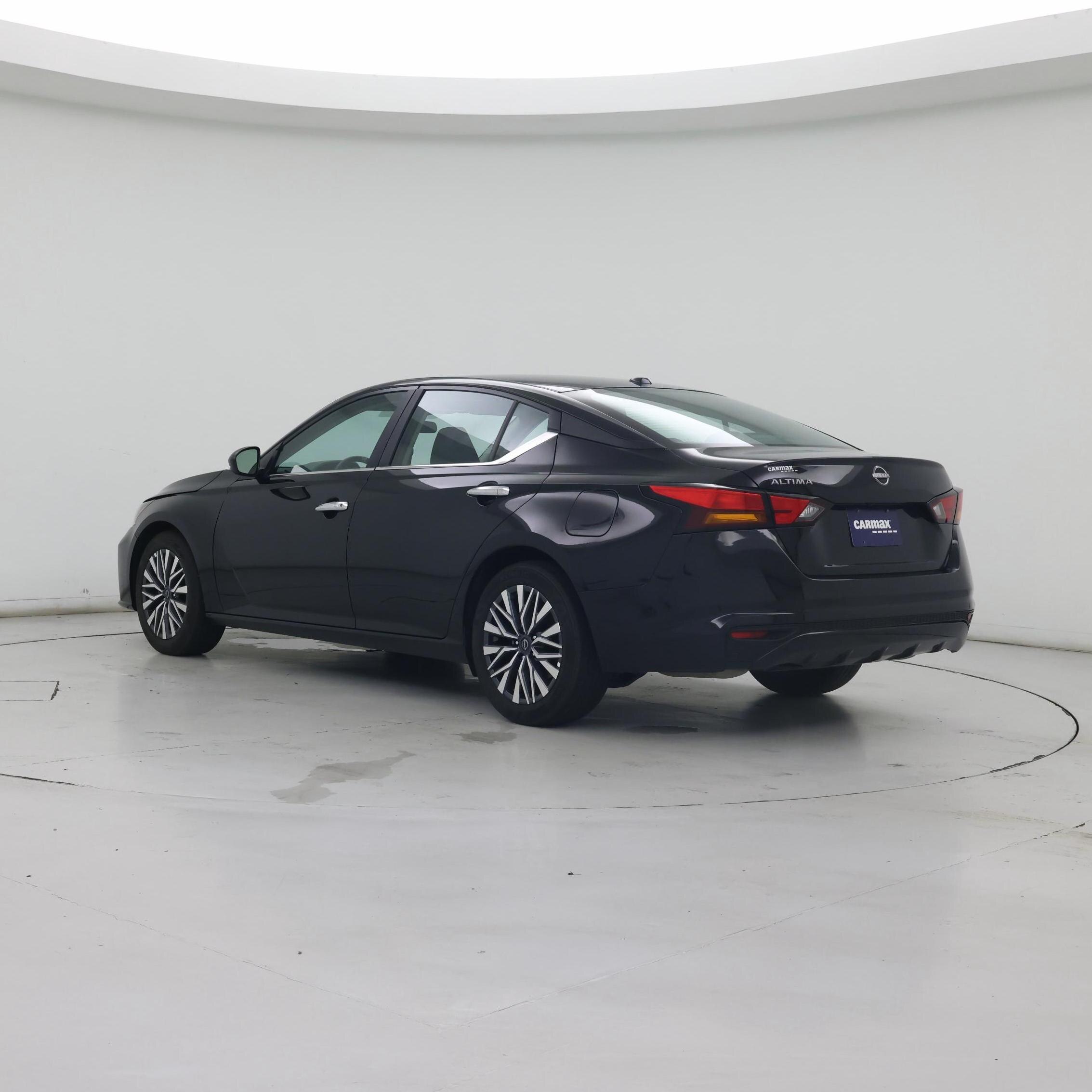 Thumbnail: 2025 Nissan Altima - 2