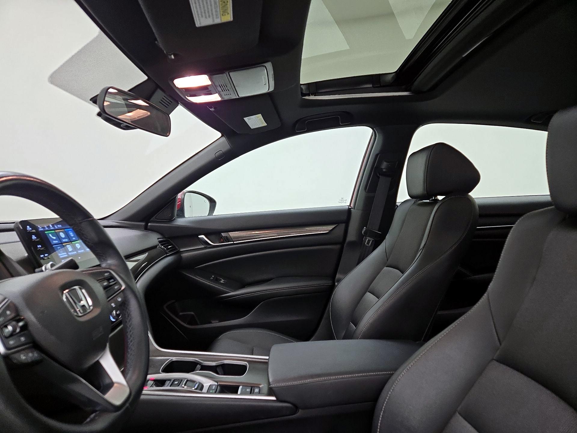 Thumbnail: 2019 Honda Accord - 19