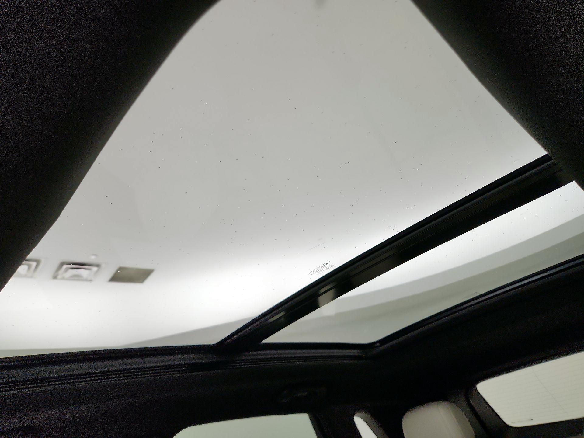 Thumbnail: 2022 Cadillac XT5 - 19