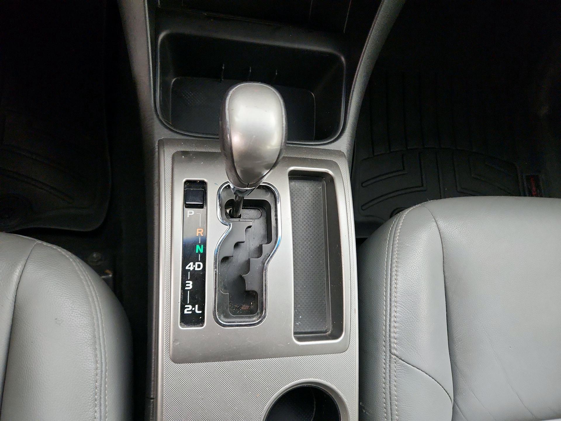 Thumbnail: 2015 Toyota Tacoma - 17