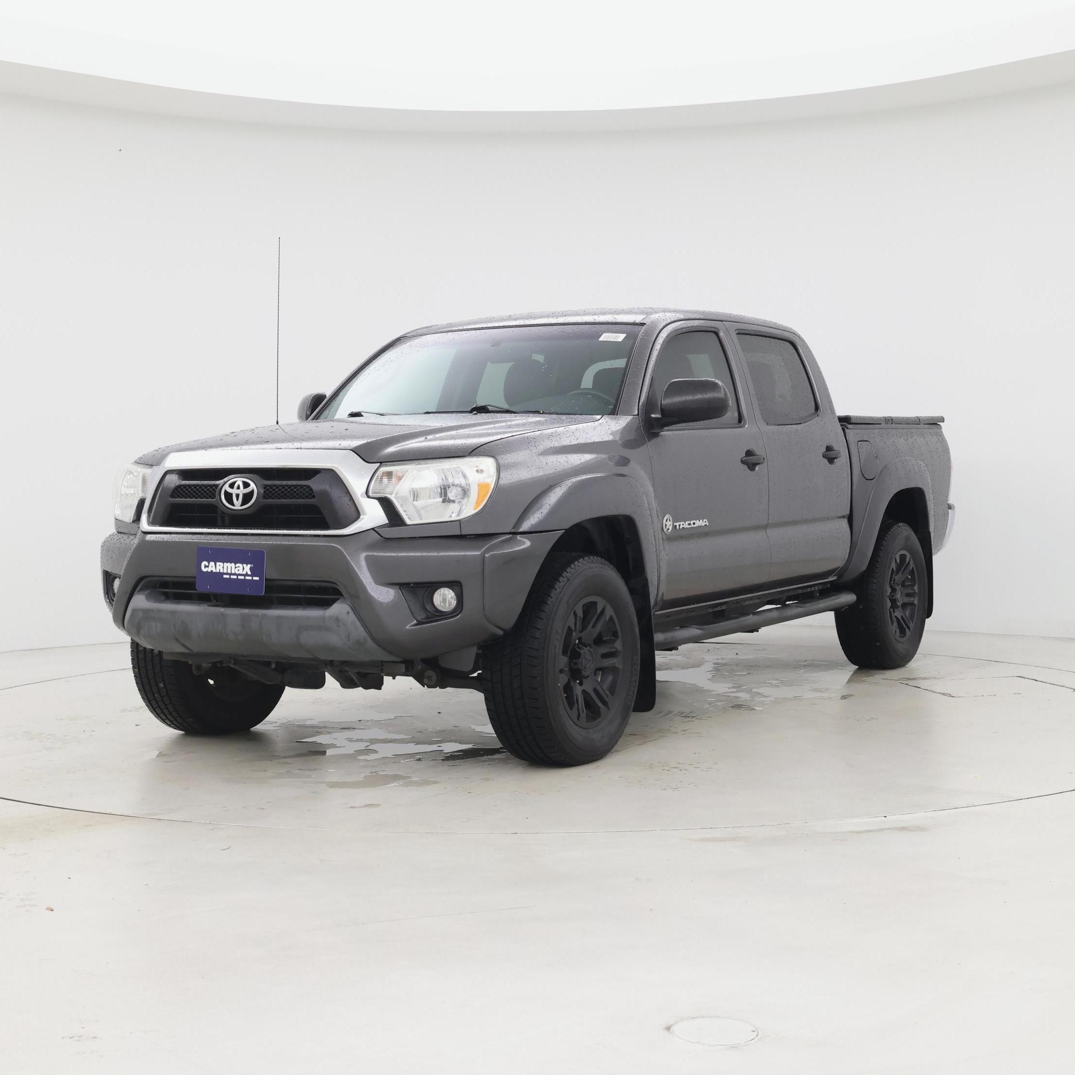 Thumbnail: 2015 Toyota Tacoma - 4