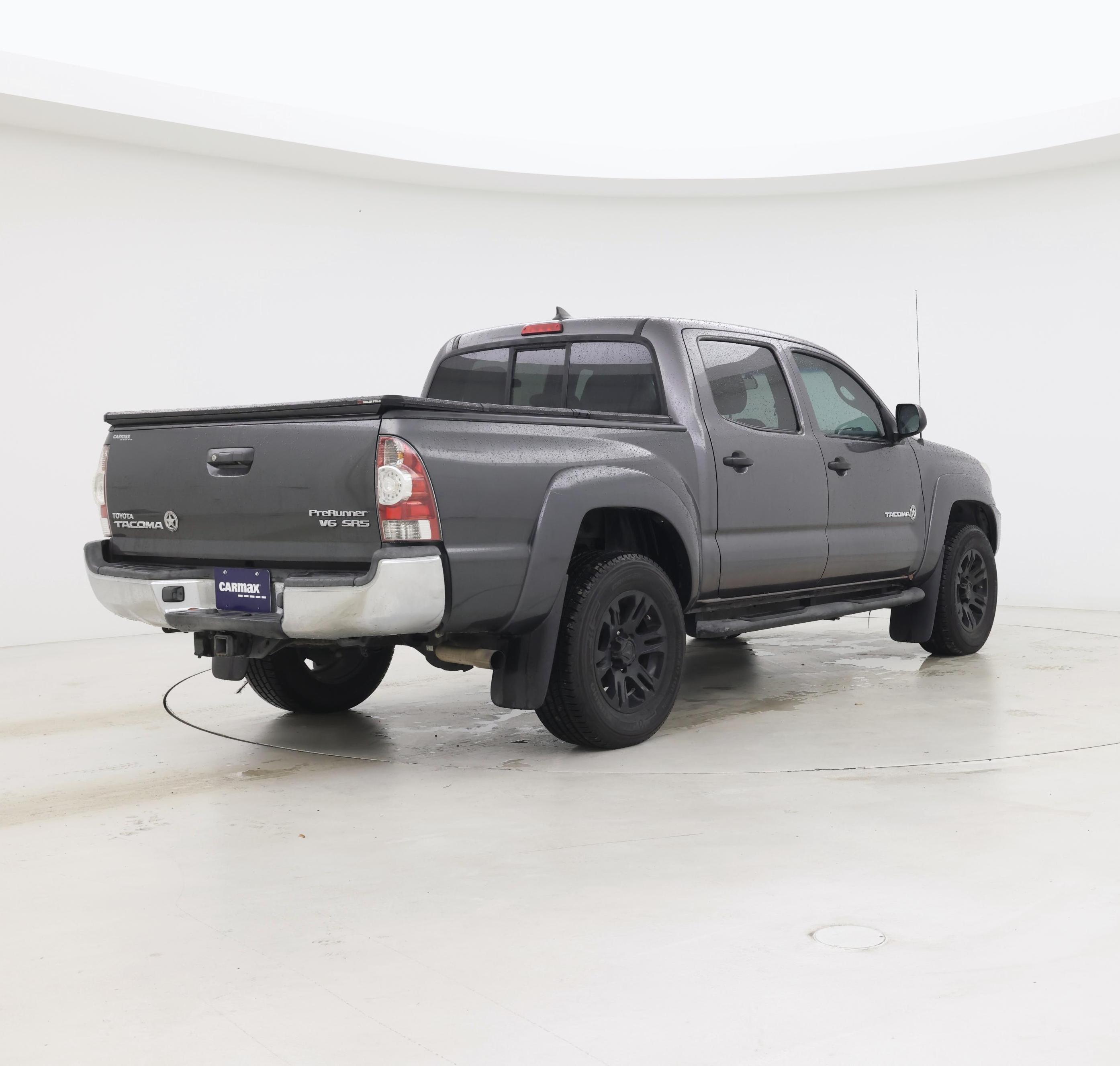 Thumbnail: 2015 Toyota Tacoma - 8