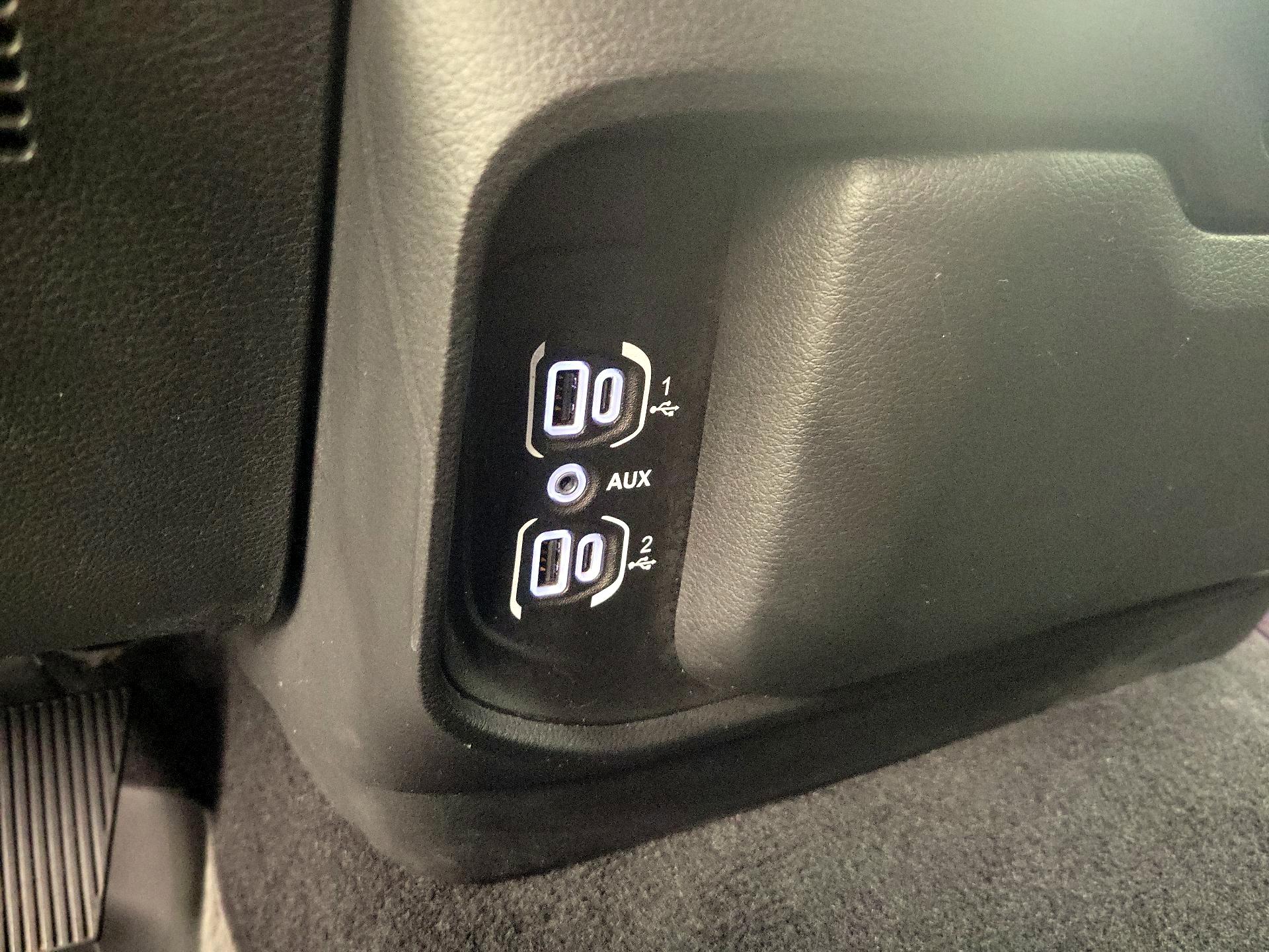 Thumbnail: 2025 RAM 1500 - 19