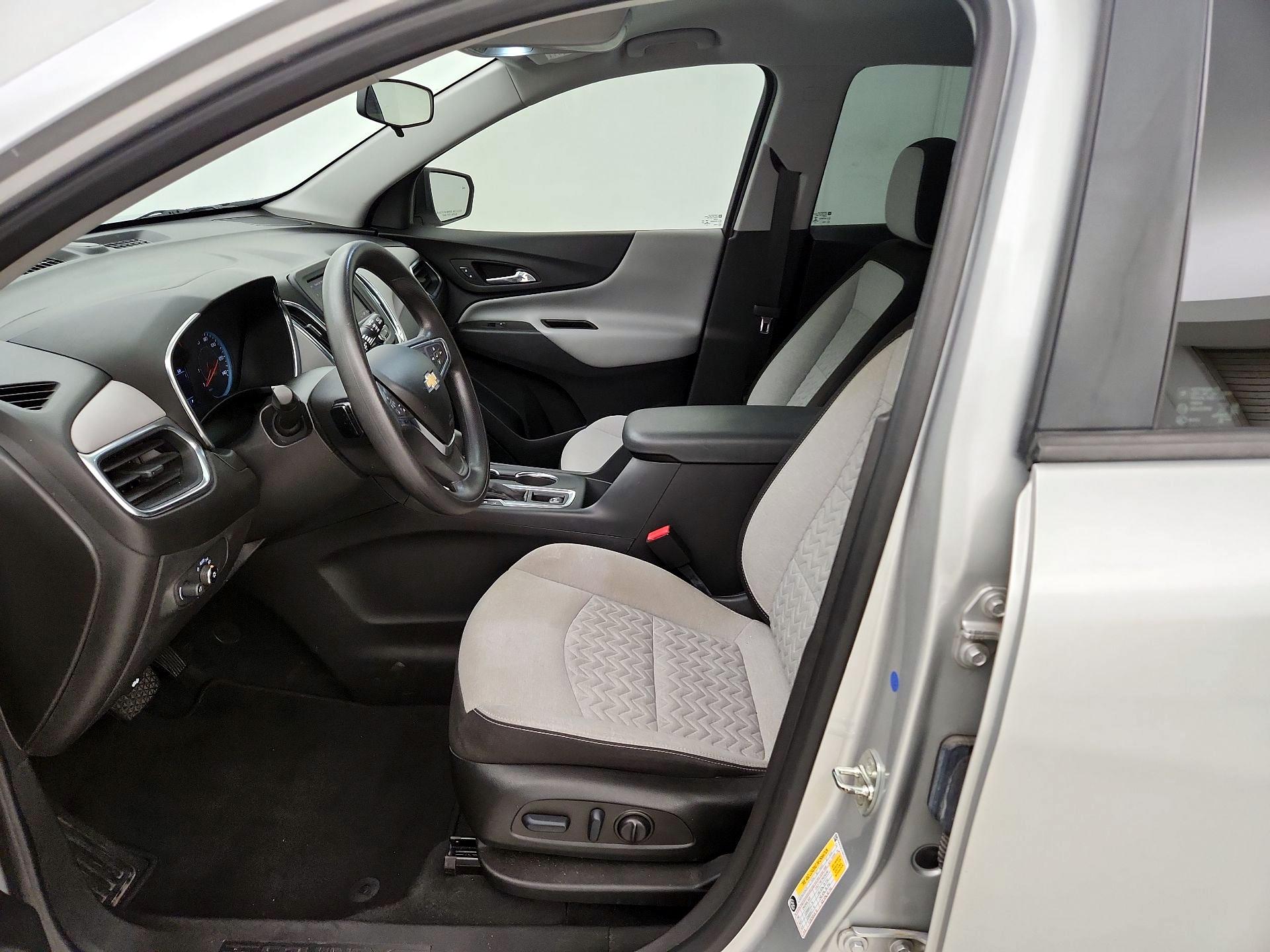 Thumbnail: 2022 Chevrolet Equinox - 11