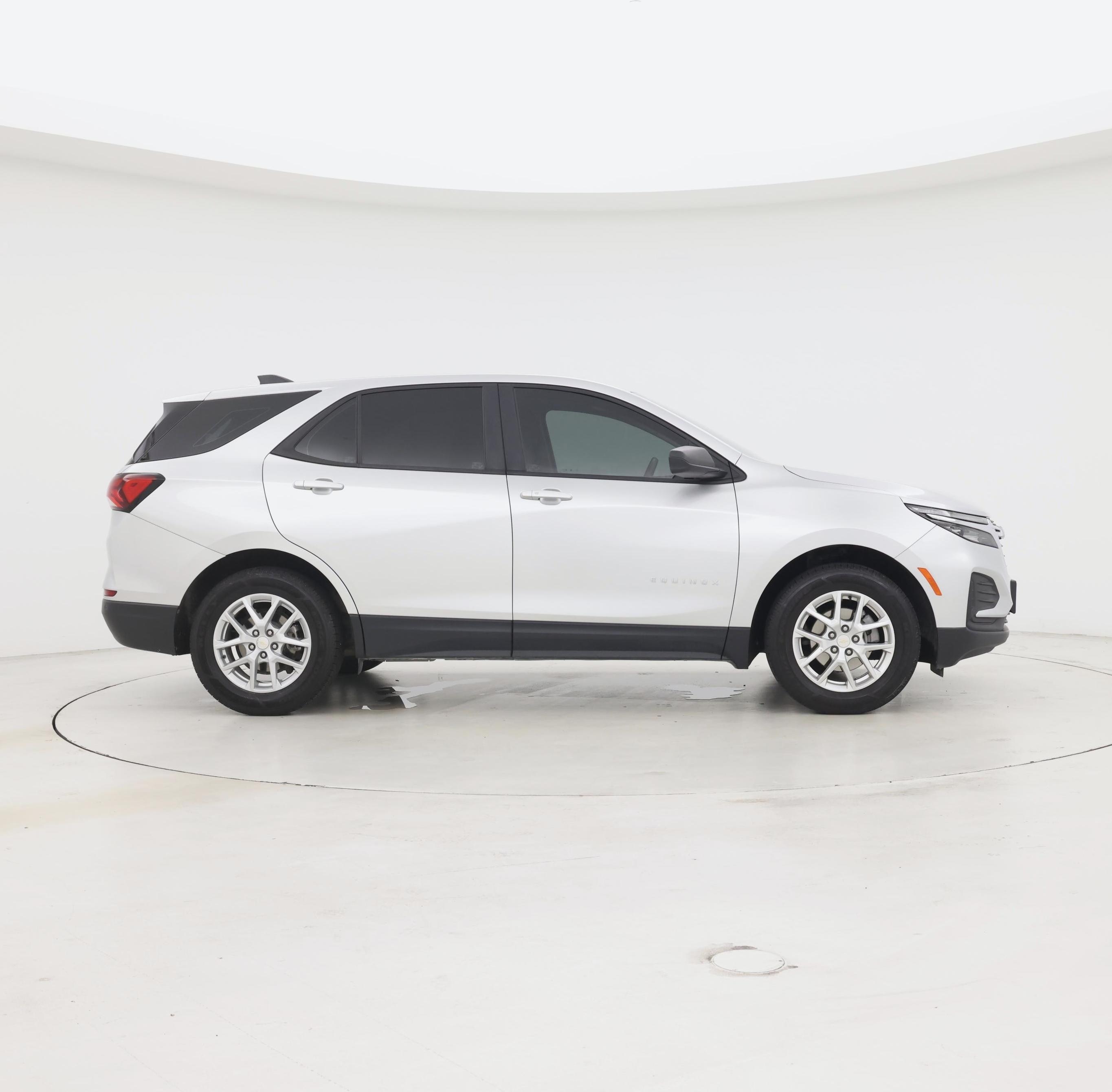 Thumbnail: 2022 Chevrolet Equinox - 7