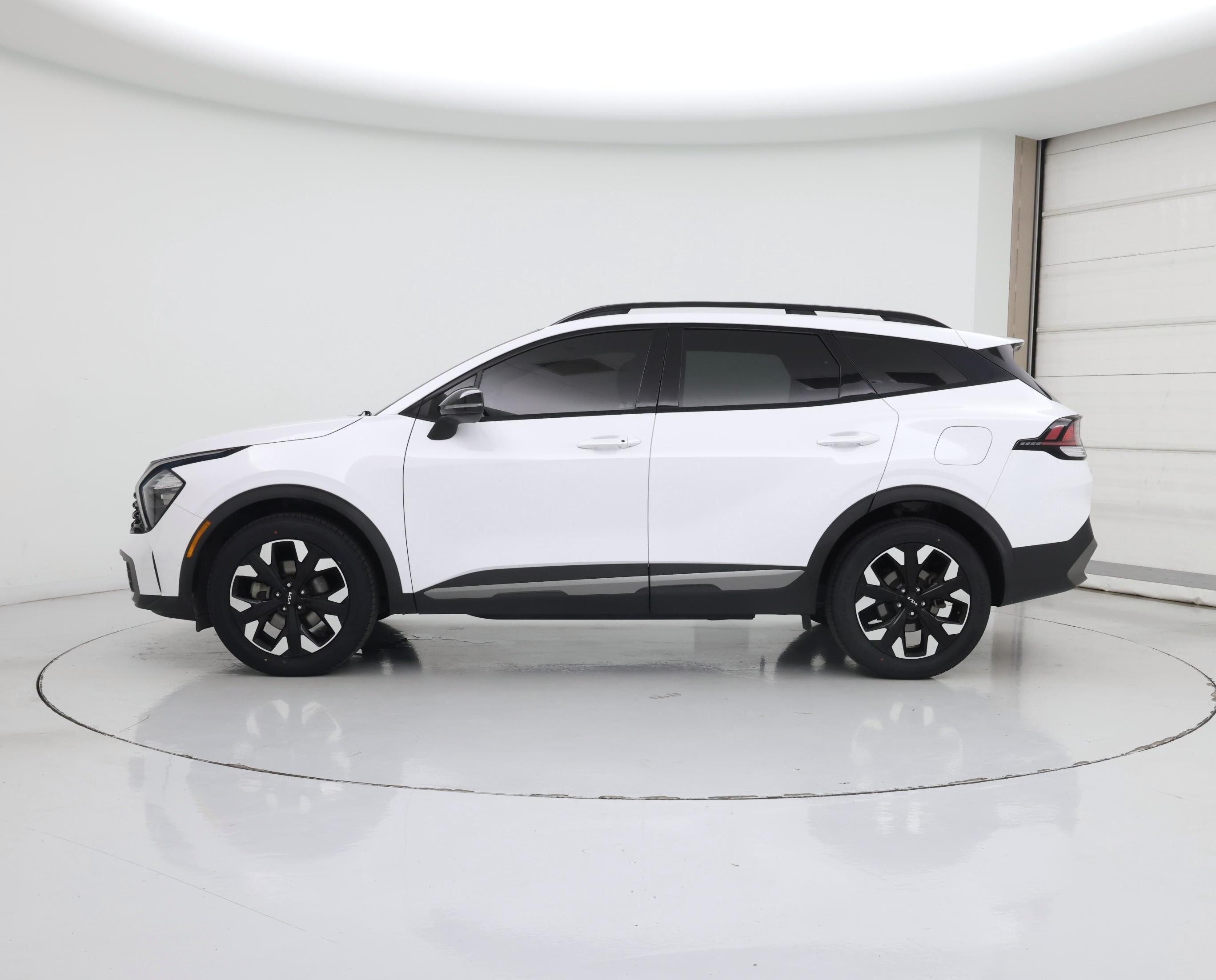 Thumbnail: 2023 Kia Sportage - 3