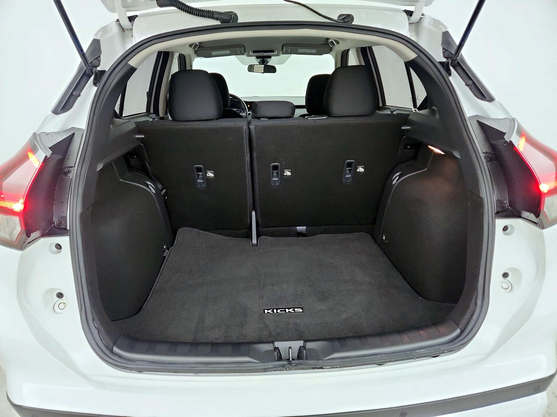 Thumbnail: 2024 Nissan Kicks - 20