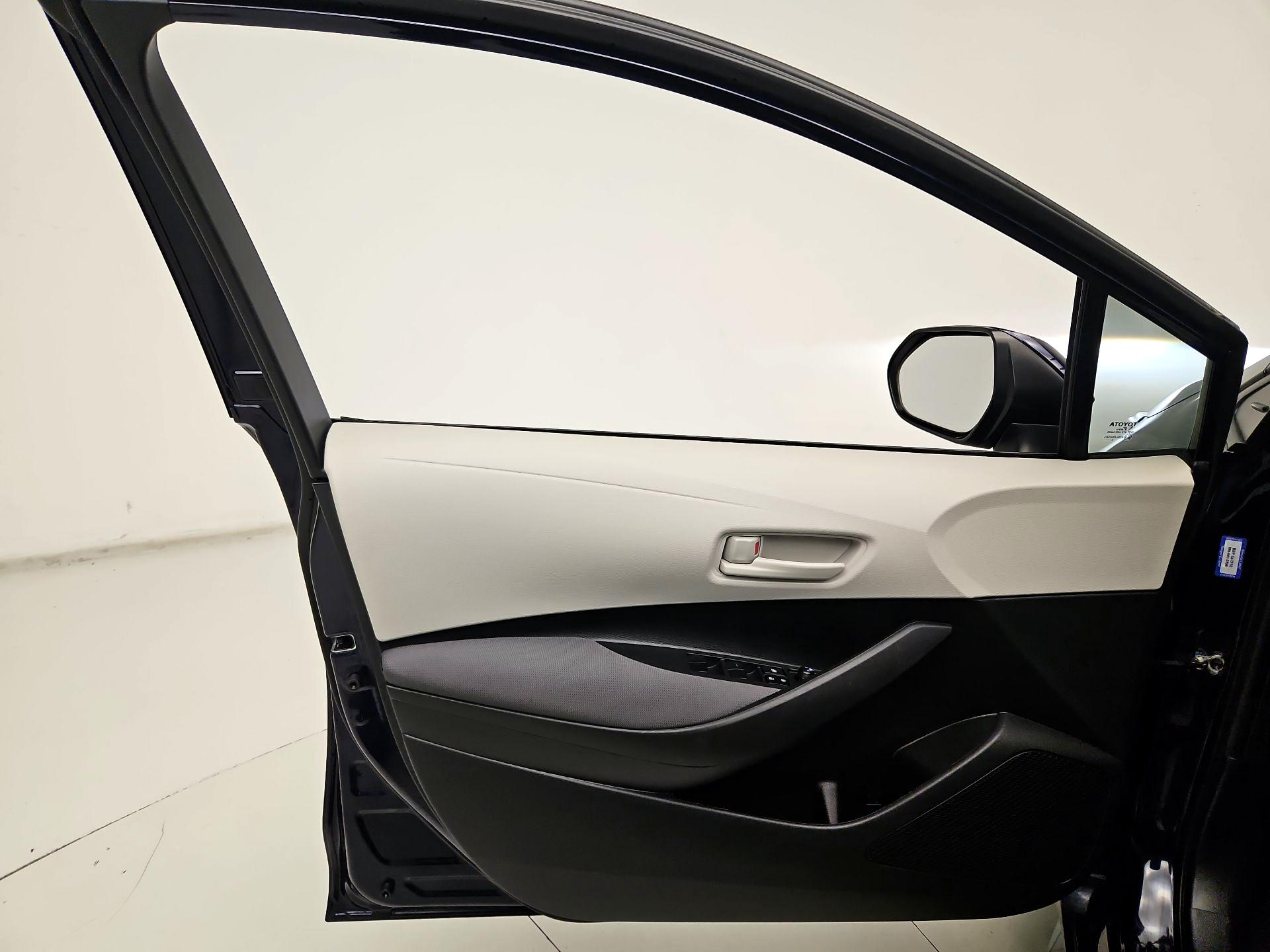 Thumbnail: 2022 Toyota Corolla - 12