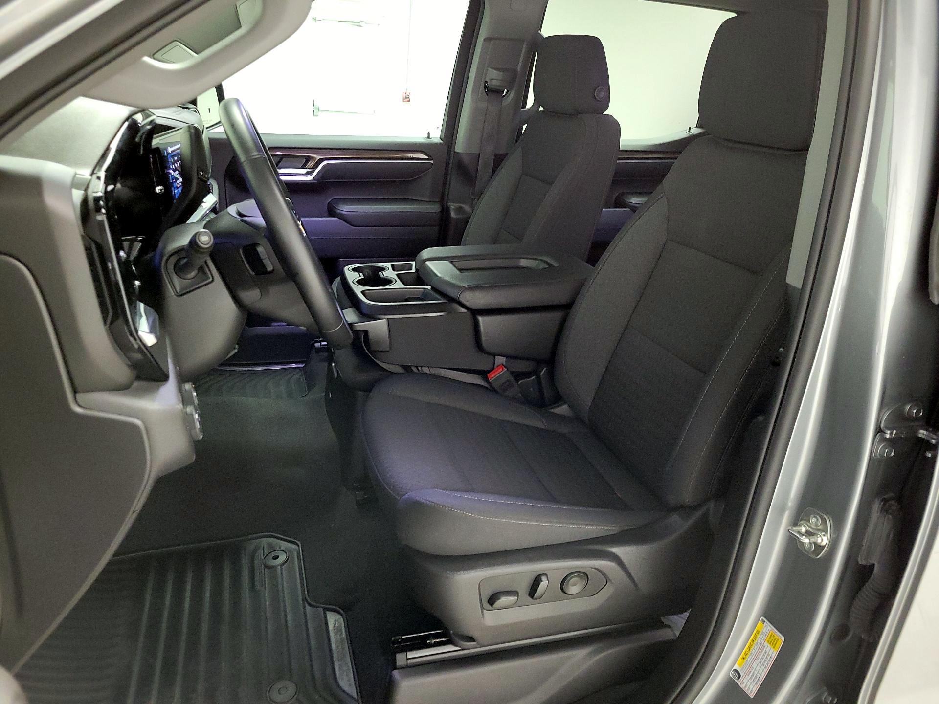 Thumbnail: 2025 Chevrolet Silverado 1500 - 11