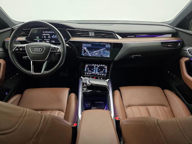 Silver 2022 Audi e-tron Prestige S Line quattro Sportback AWD Sedan All-Wheel Drive Automatic