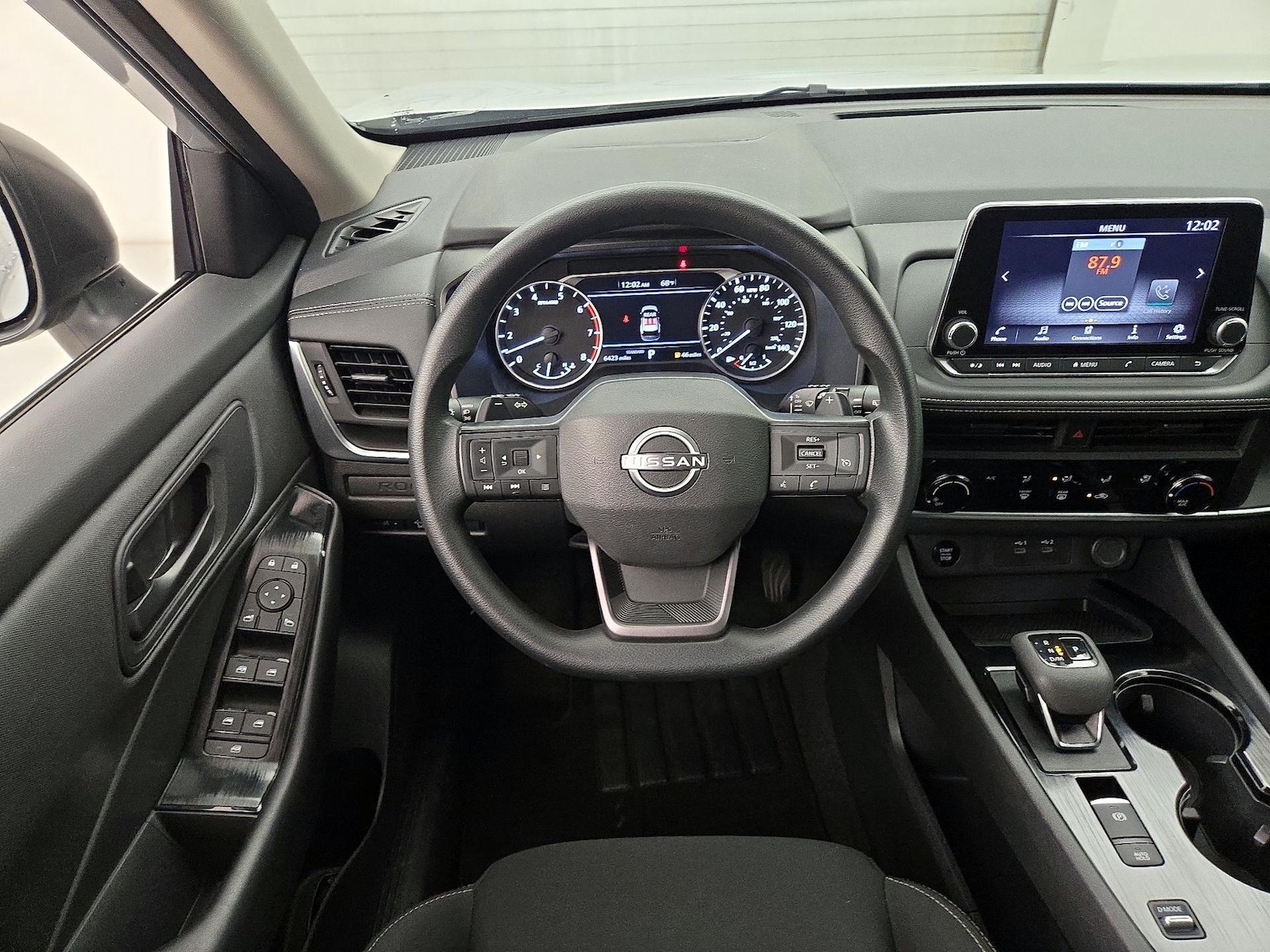 2025 Nissan Rogue S - Photo 11
