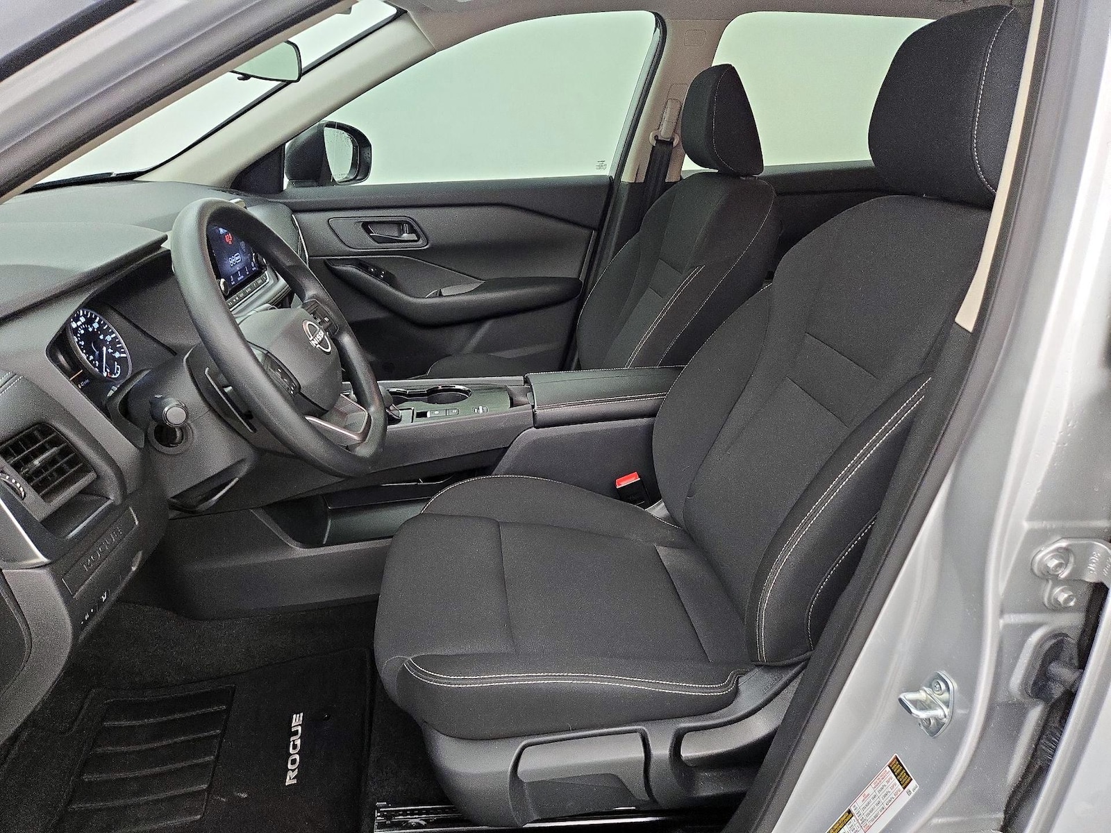2025 Nissan Rogue S - Photo 12
